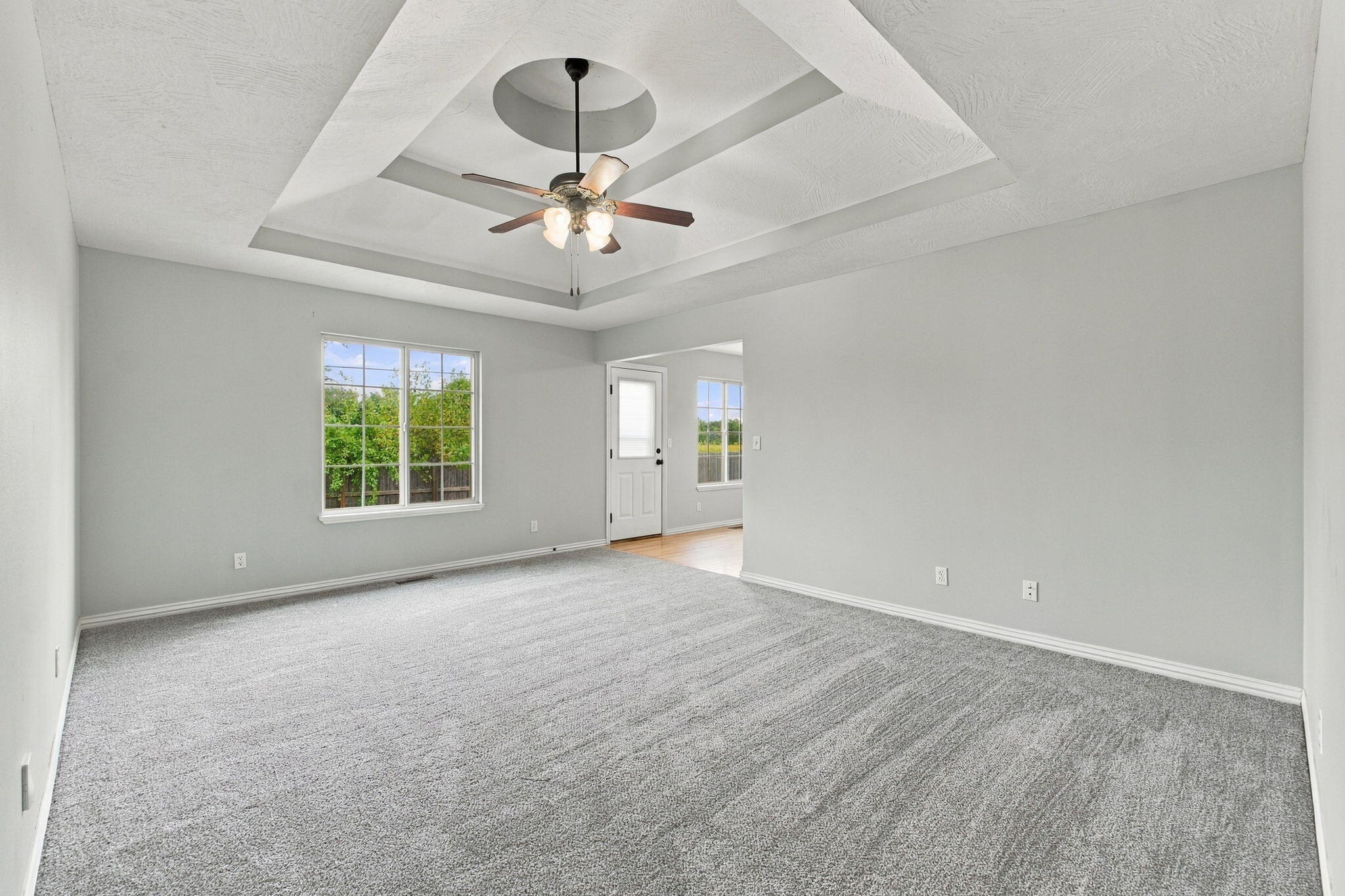 4383 West Nicholas Street Property Photo 5