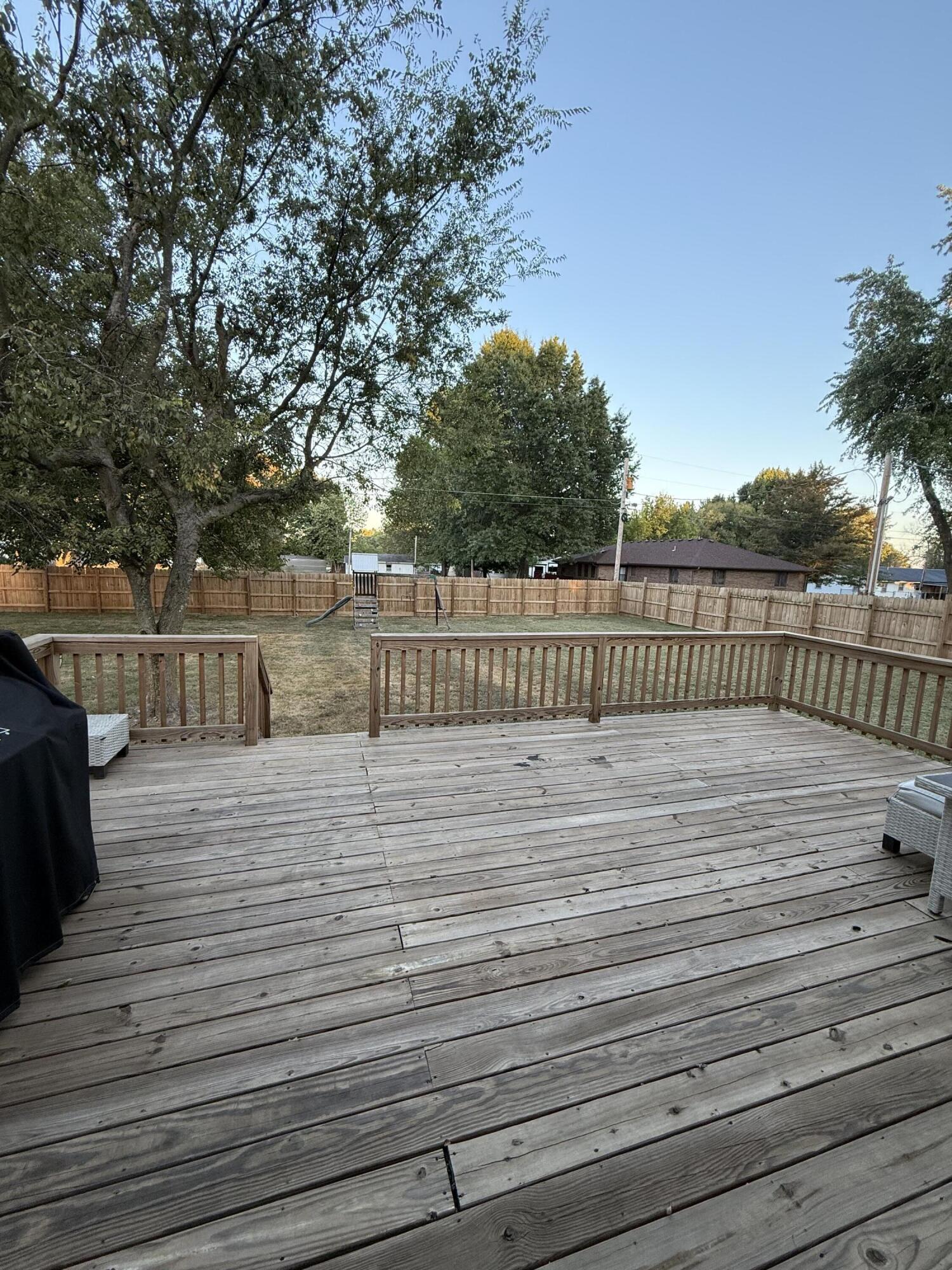 317 South Lyndall Street Property Photo 5