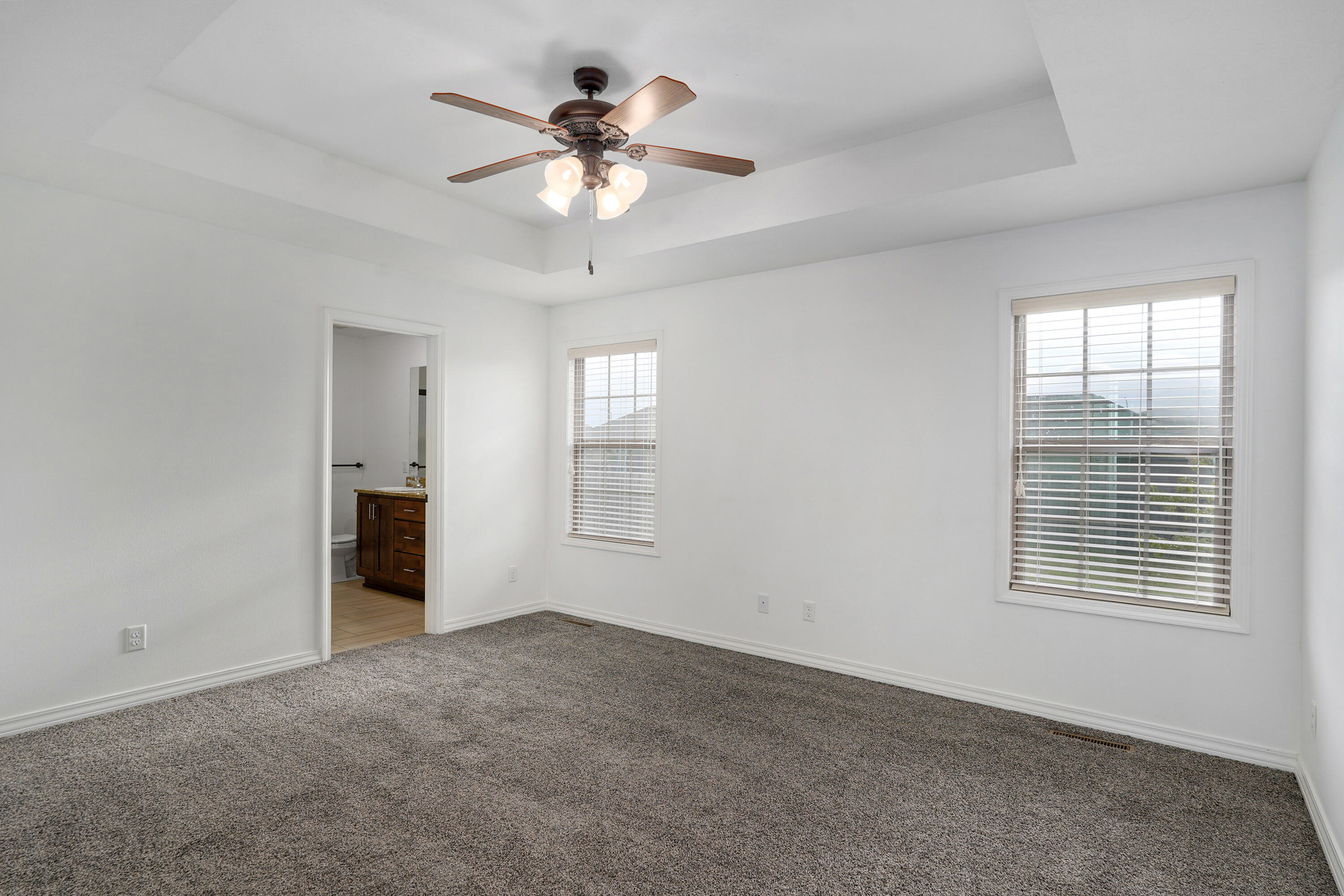 674 North Rockingham Avenue Property Photo 16