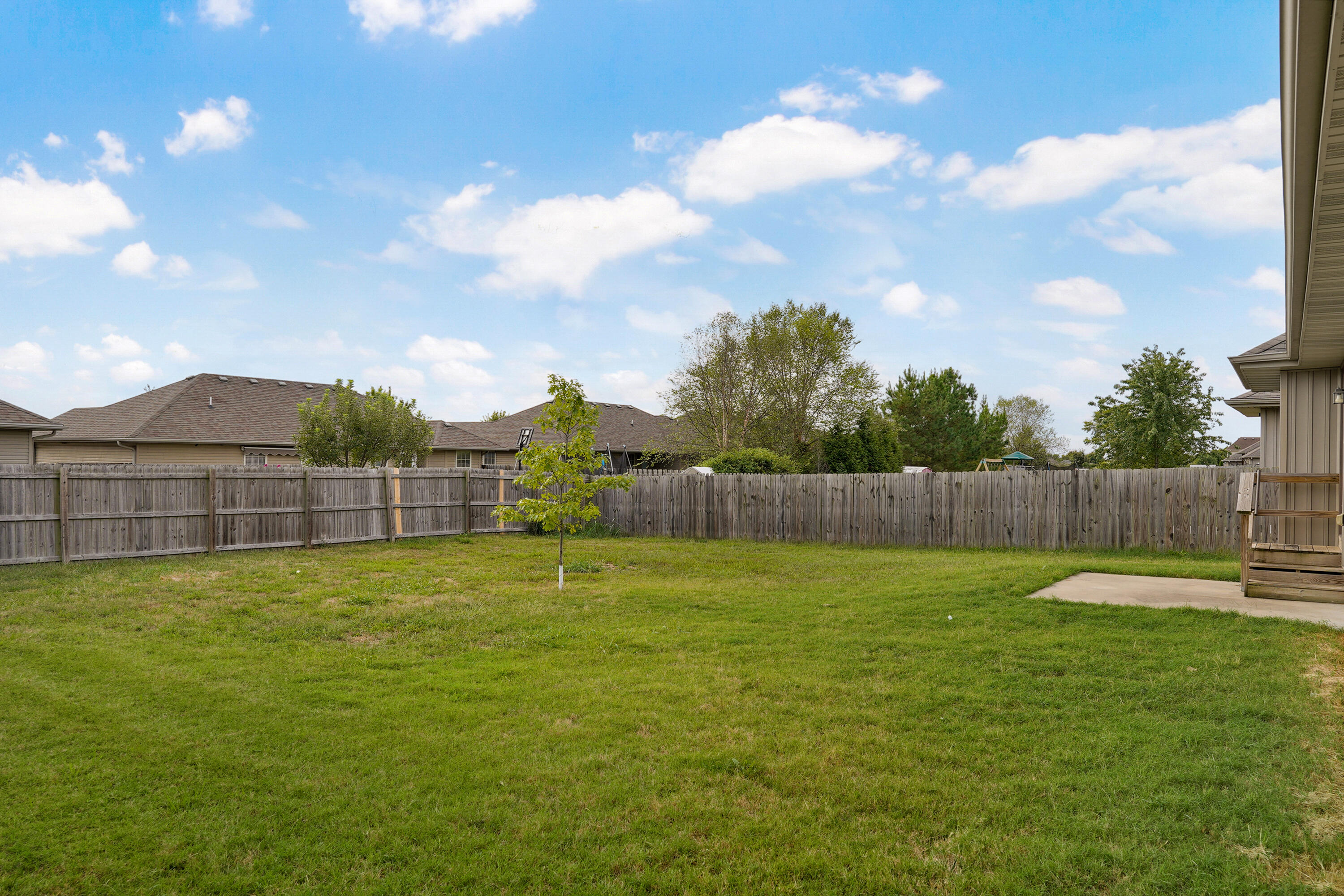 674 North Rockingham Avenue Property Photo 23