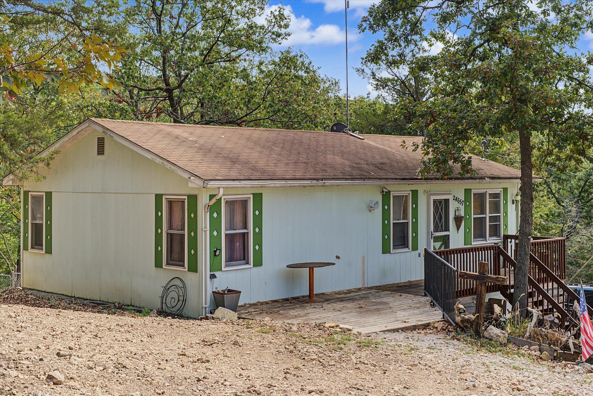 24657 Maple Street Property Photo 3
