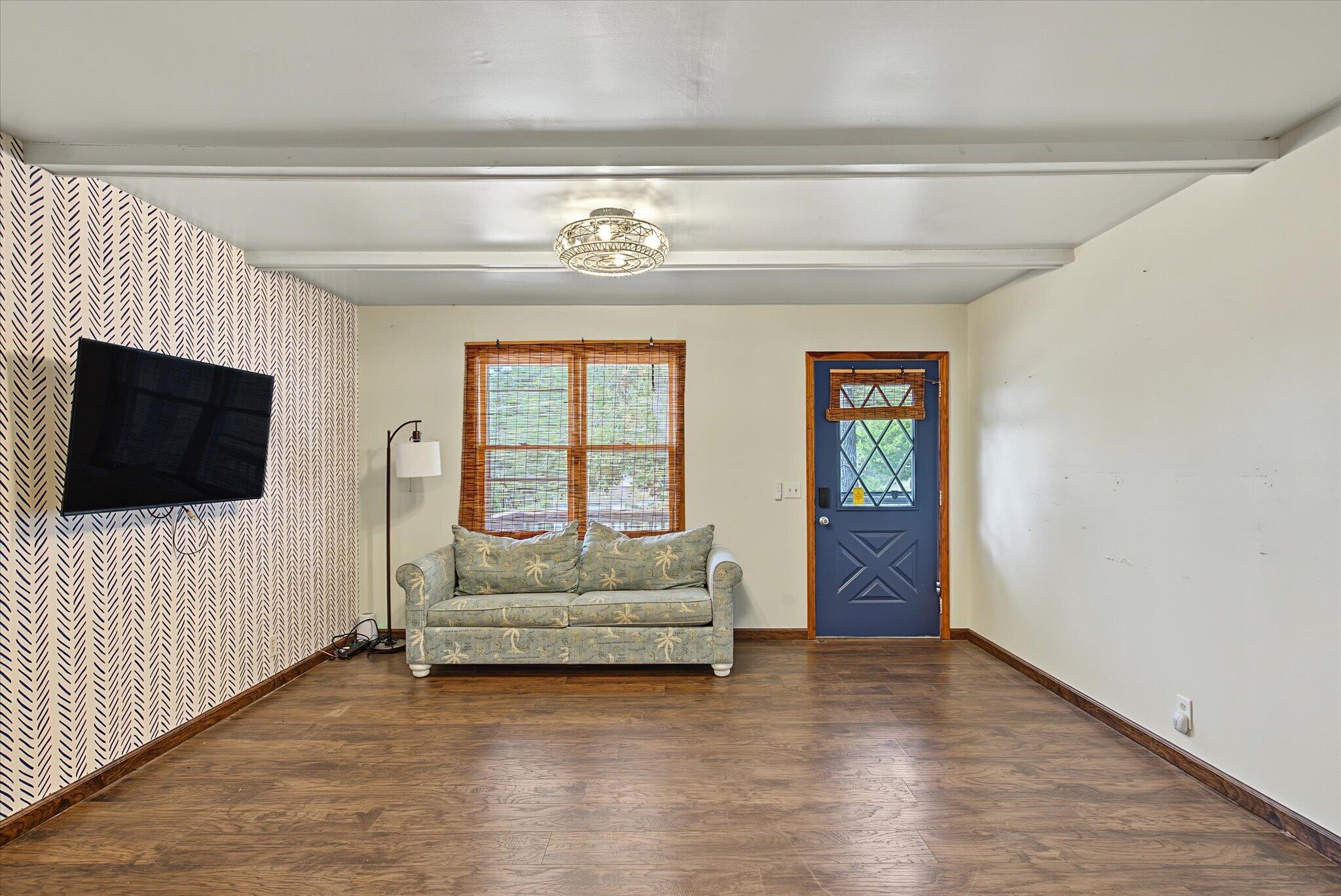 24657 Maple Street Property Photo 8