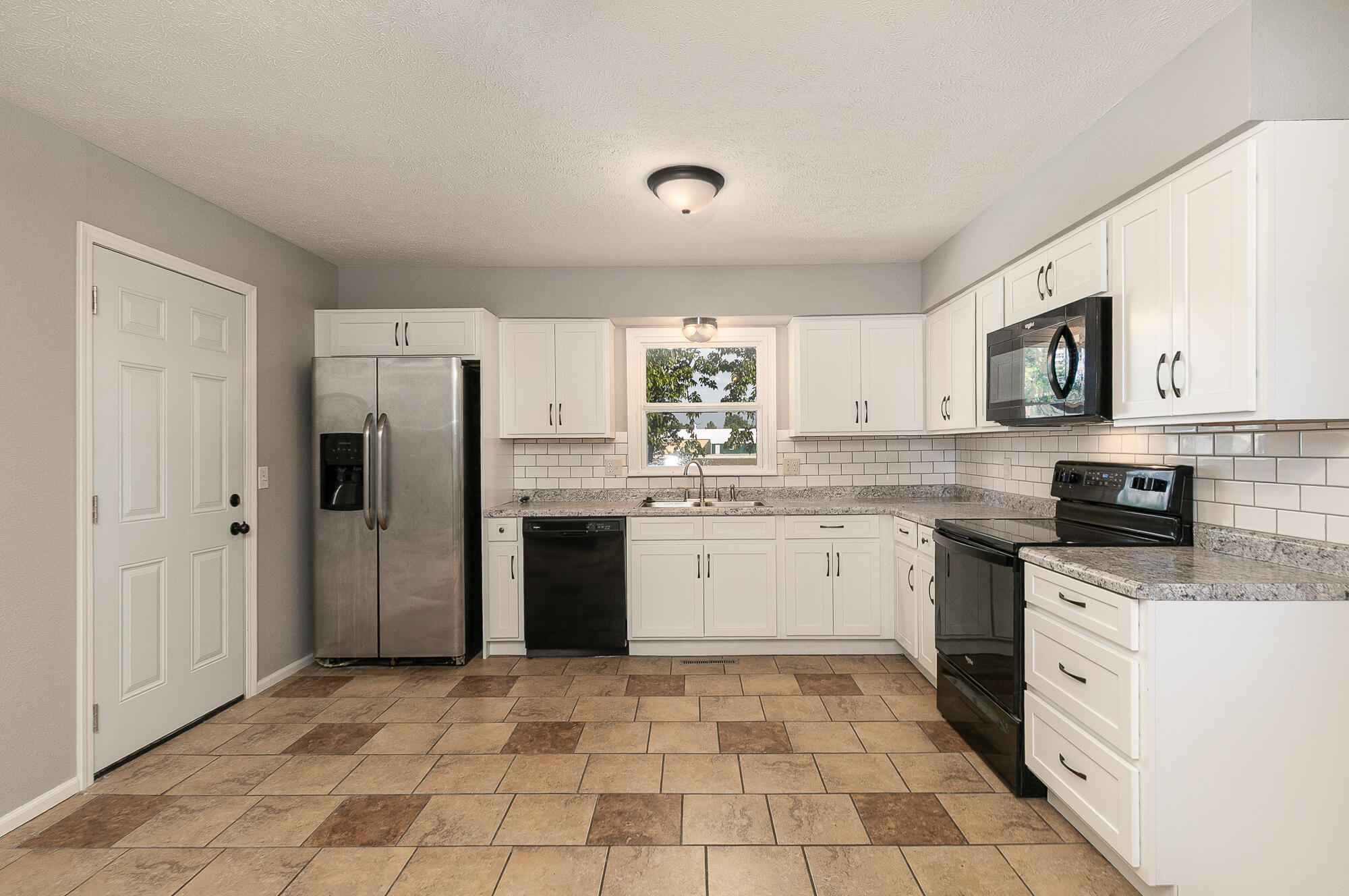 2117 West Northwood Street Property Photo 7