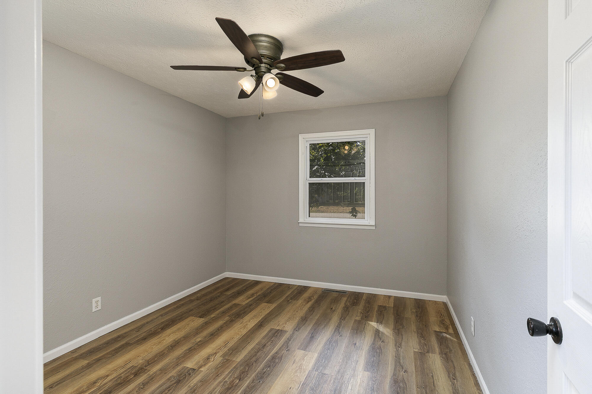 2117 West Northwood Street Property Photo 19