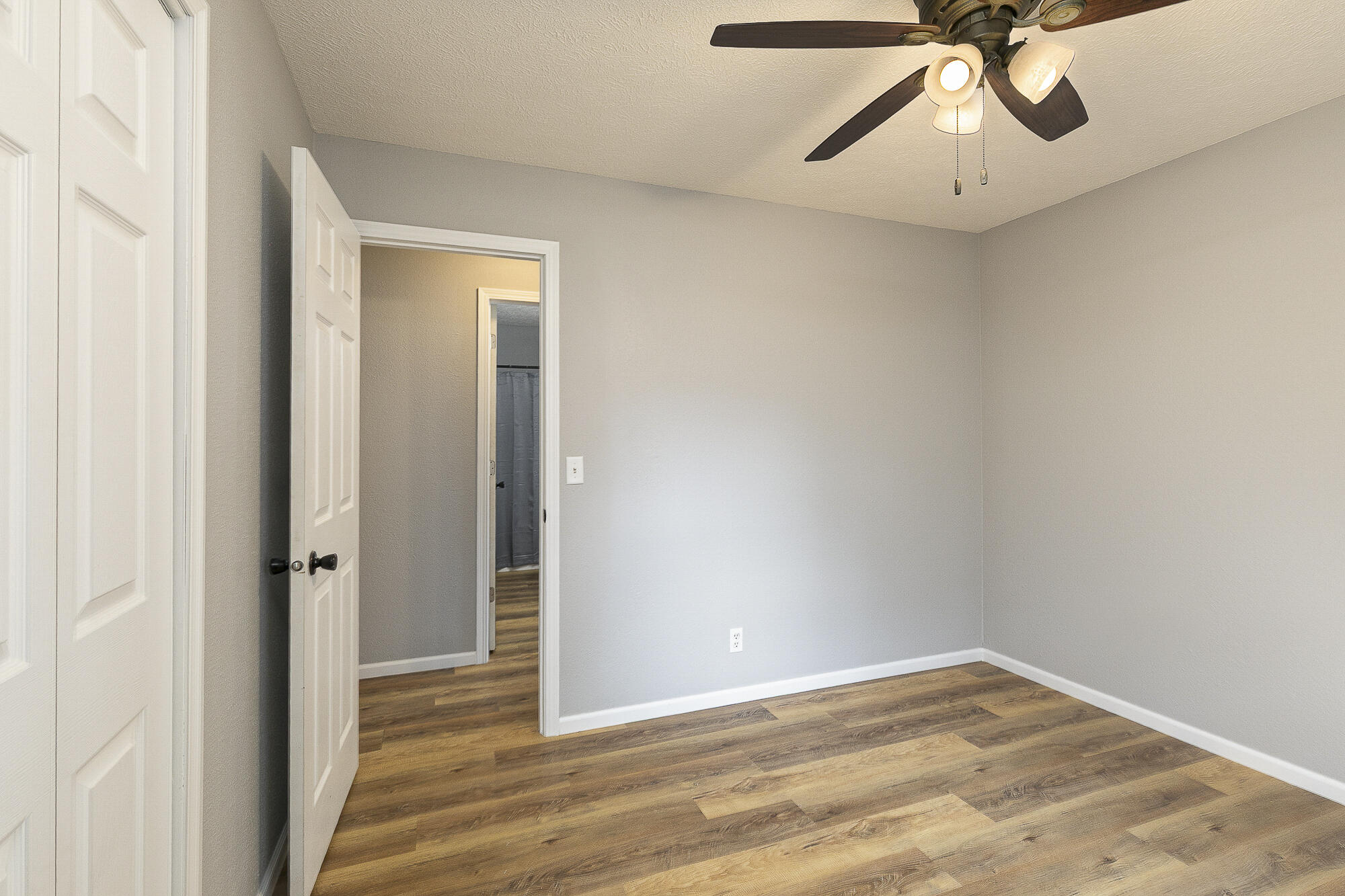 2117 West Northwood Street Property Photo 22