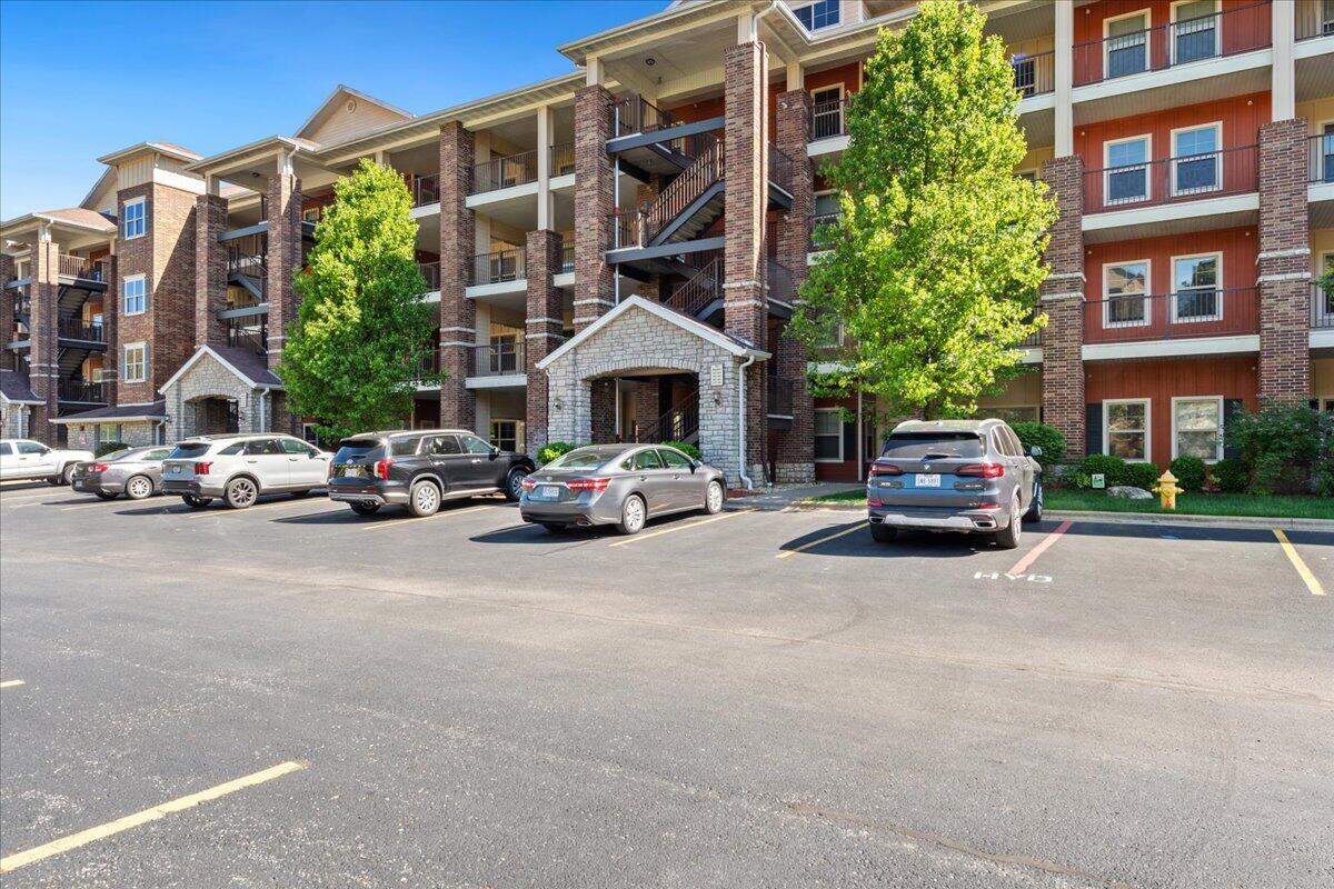 200 Majestic Dr # 408 Property Photo 1
