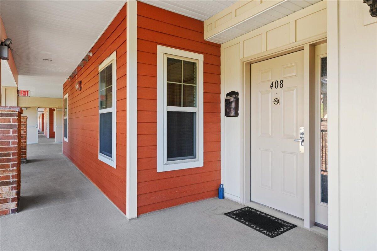 200 Majestic Dr Unit 408 Property Photo 2