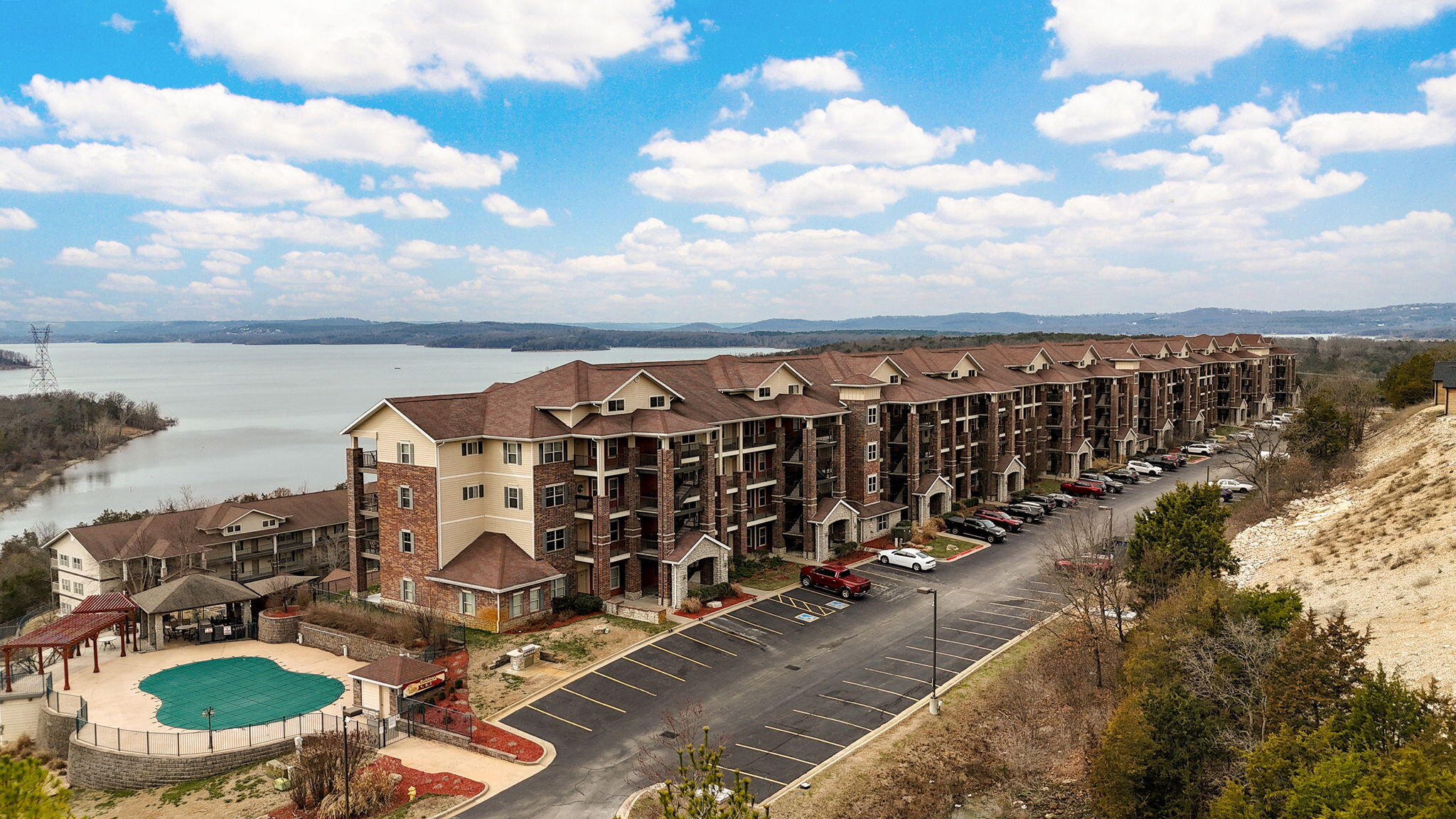 200 Majestic Dr Unit 408 Property Photo 58