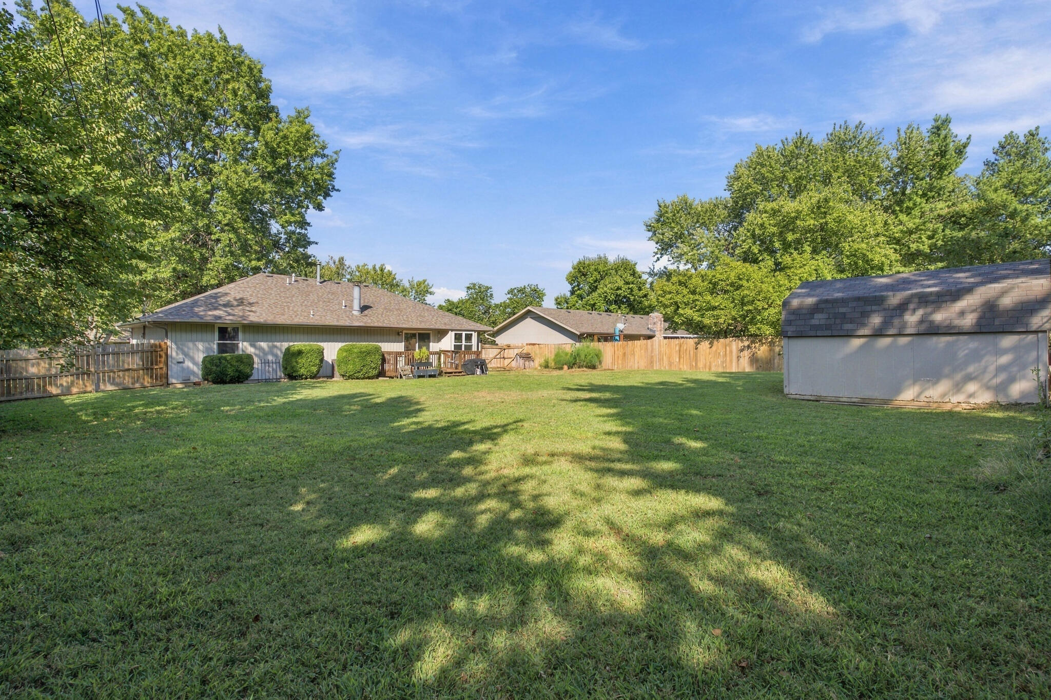 1120 East Highpoint Street Property Photo 28