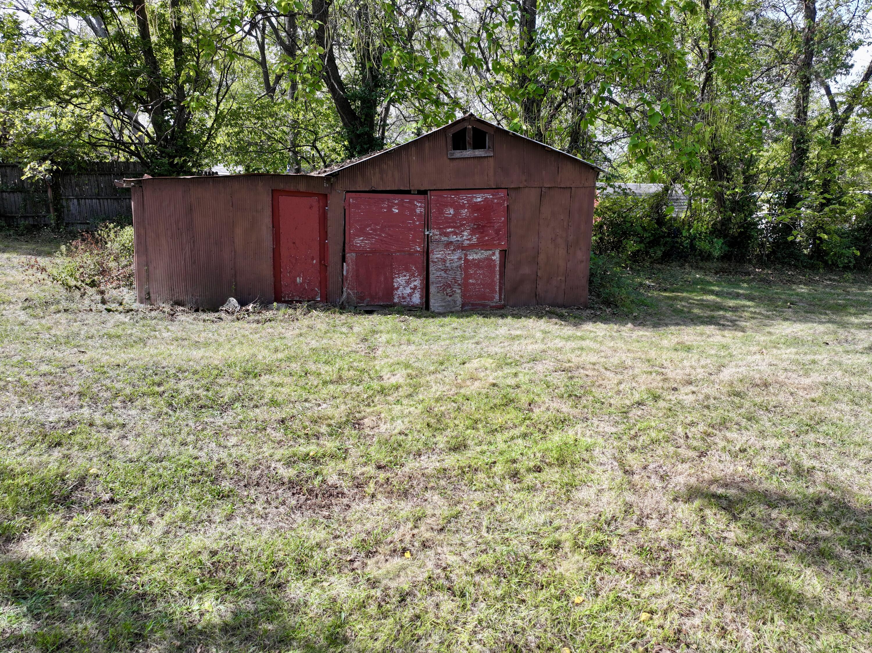 600 West 4th Street Property Photo 4