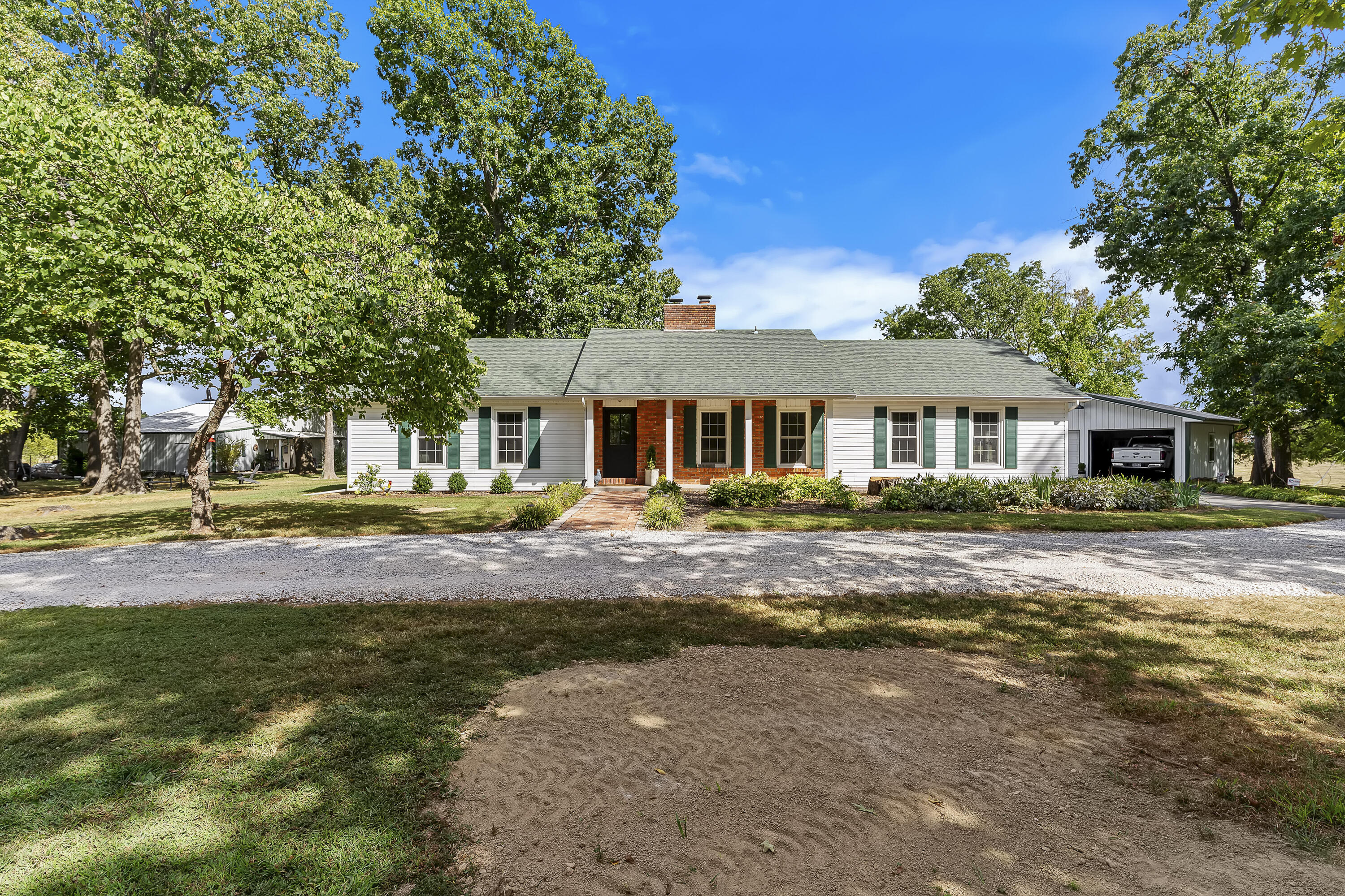 488 Oak Ridge Road Property Photo 1