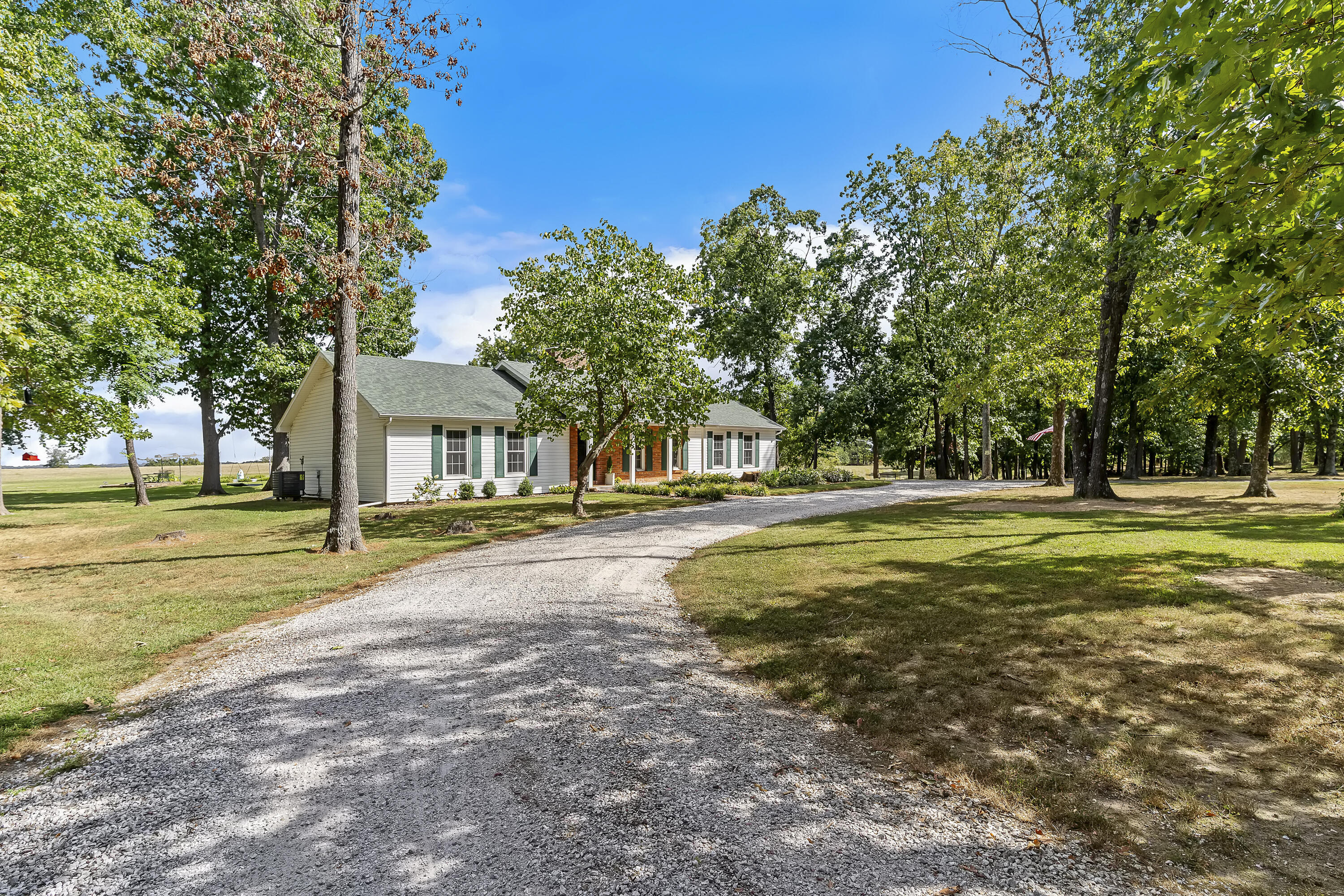 488 Oak Ridge Road Property Photo 2