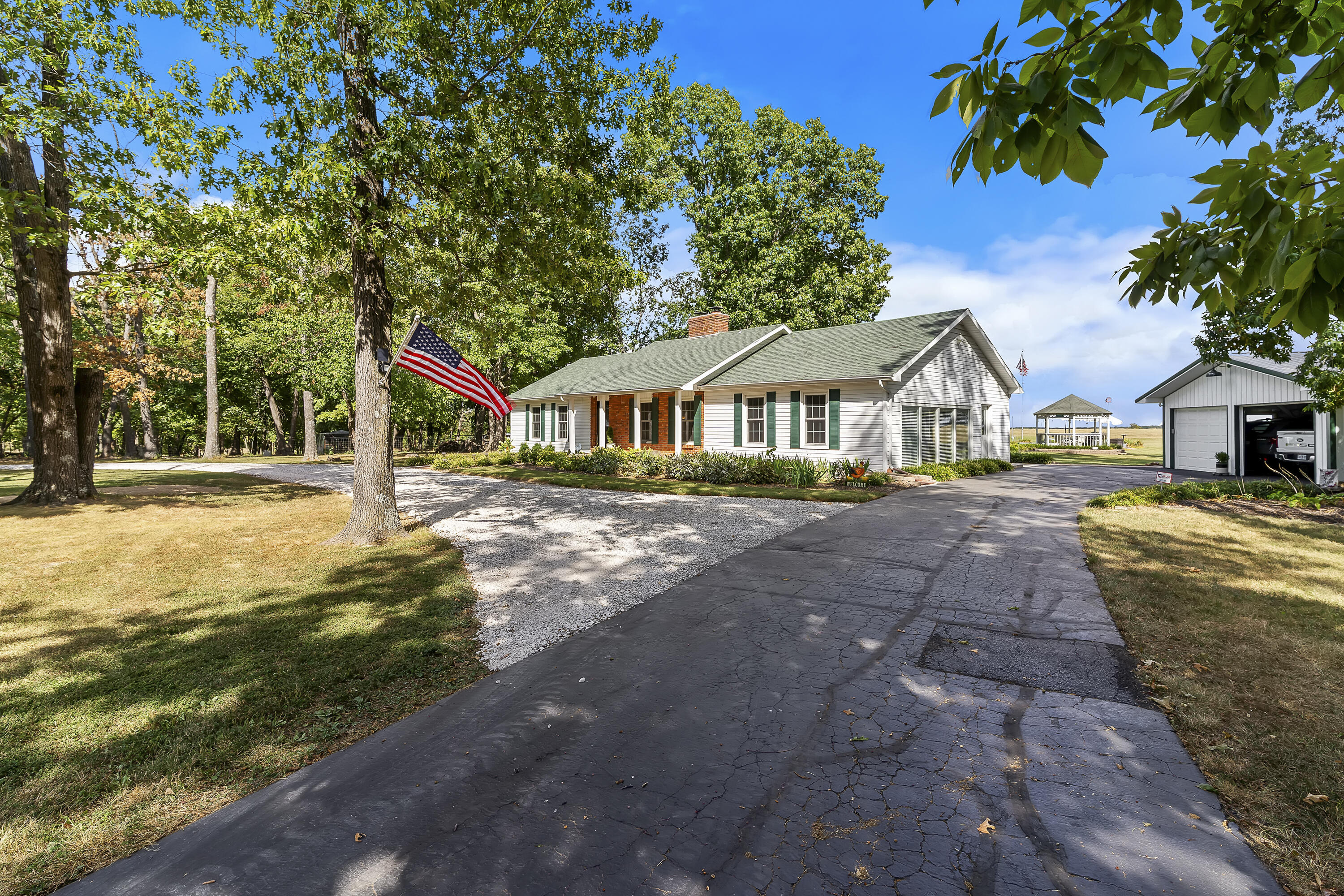 488 Oak Ridge Road Property Photo 3