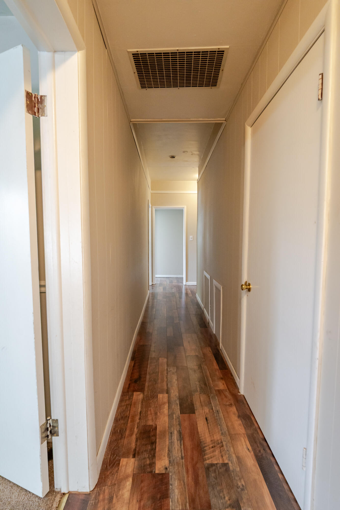 518 West College Street Property Photo 24