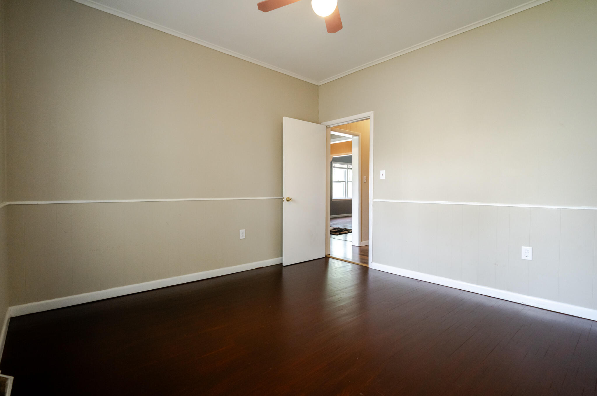 518 West College Street Property Photo 26
