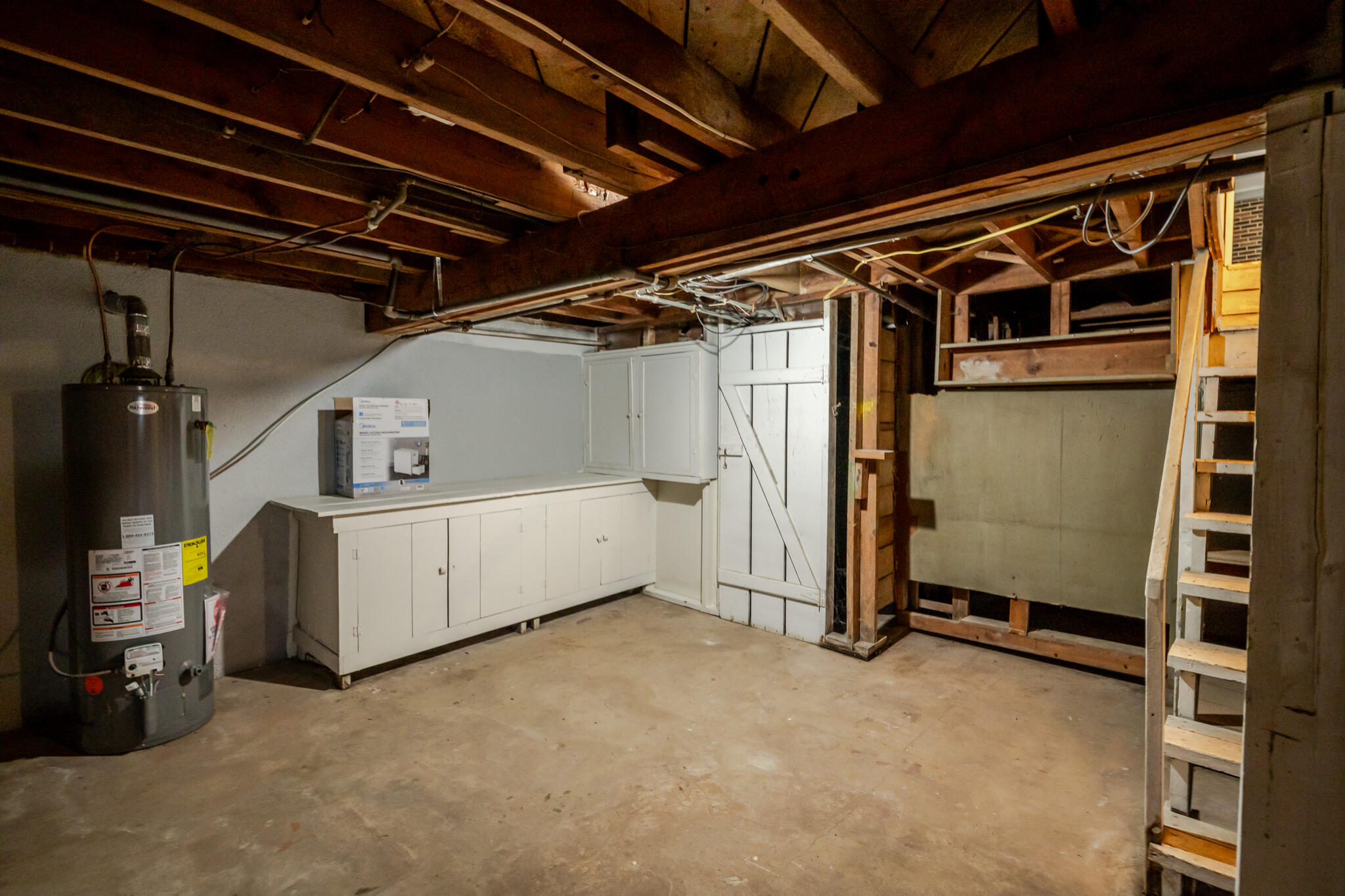 518 West College Street Property Photo 32