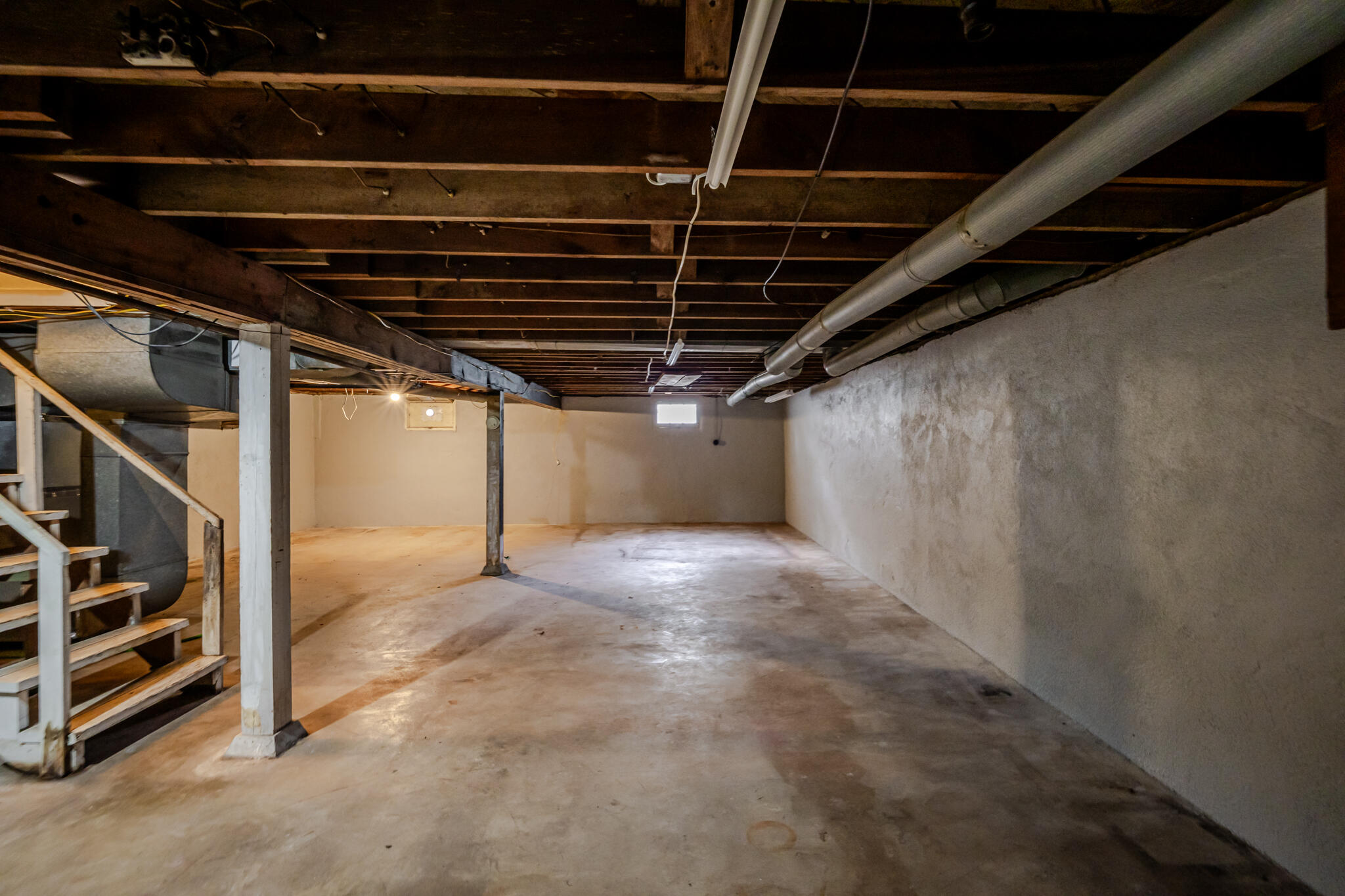 518 West College Street Property Photo 34