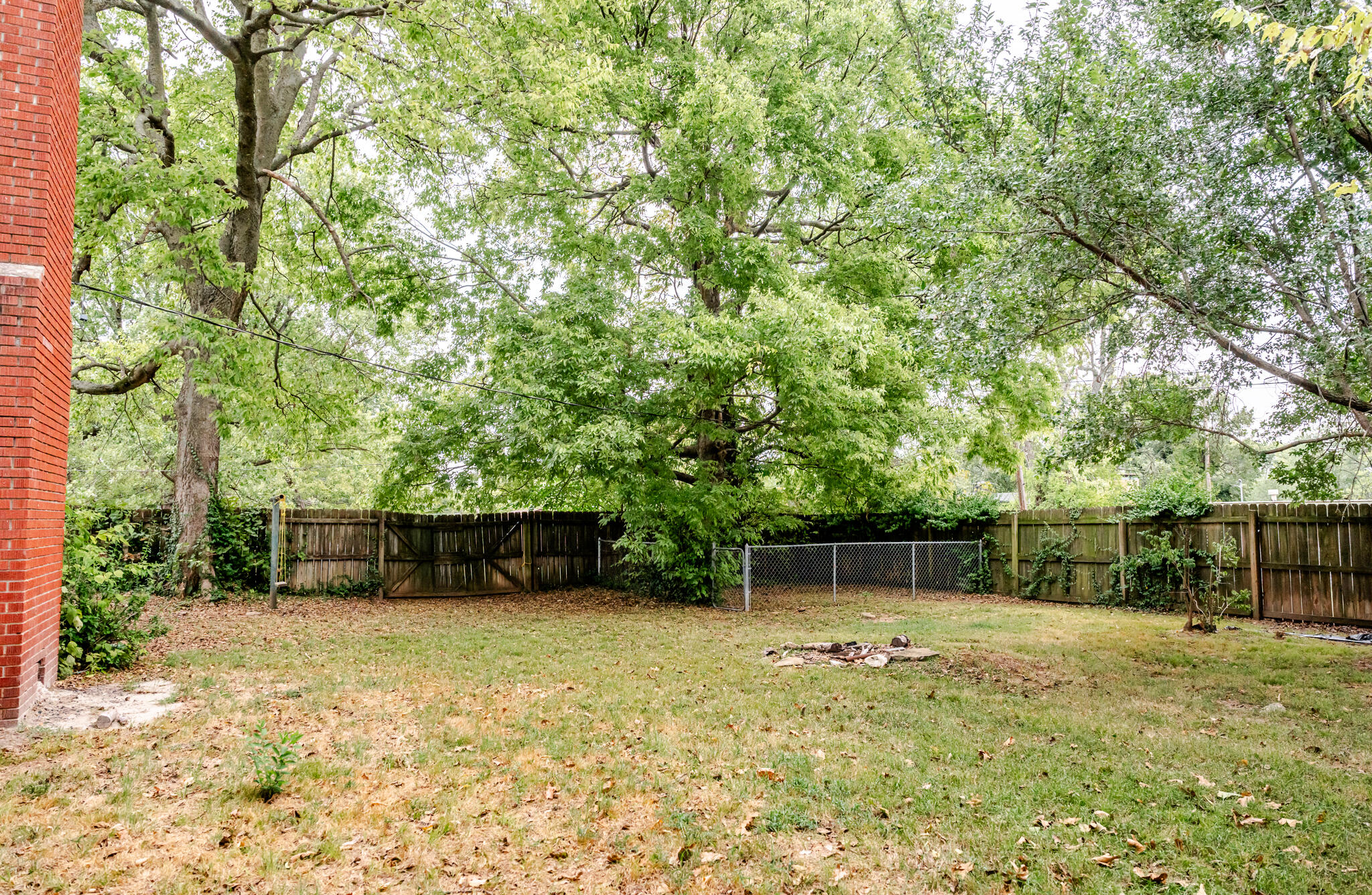 518 West College Street Property Photo 40