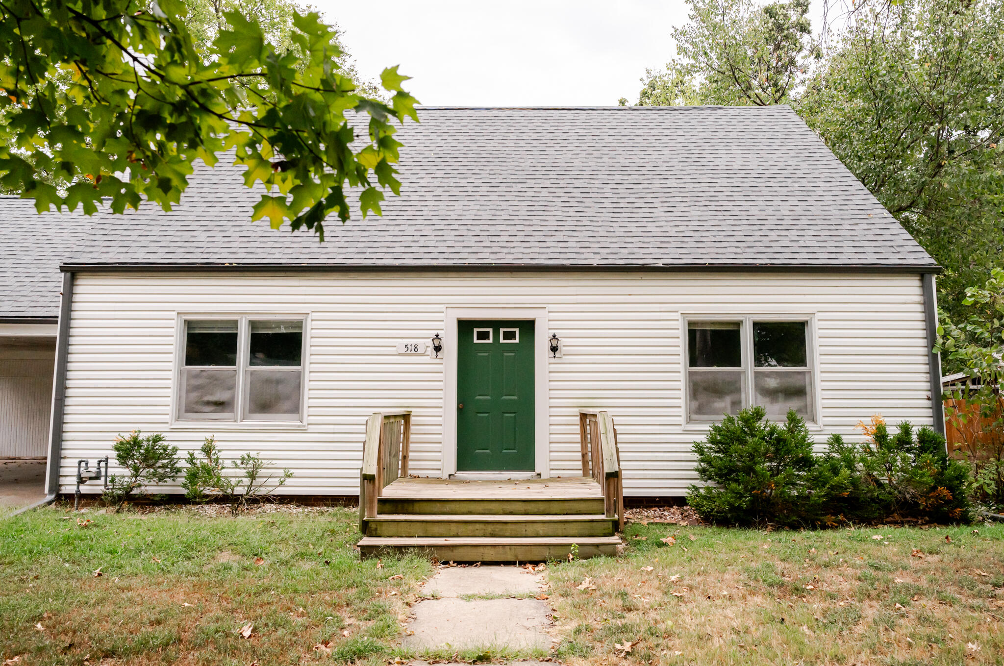 518 West College Street Property Photo 41