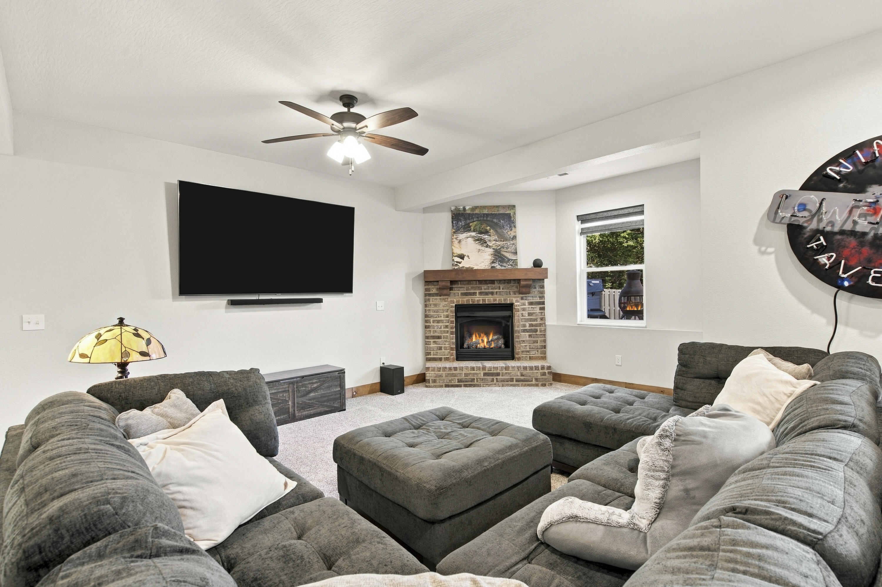 1163 East Headley Street Property Photo 20