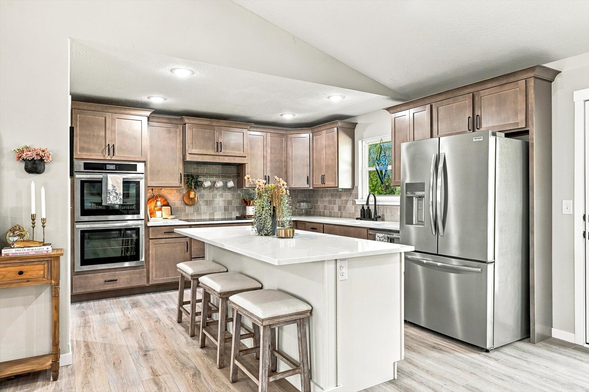 3773 Highway K Property Photo 10