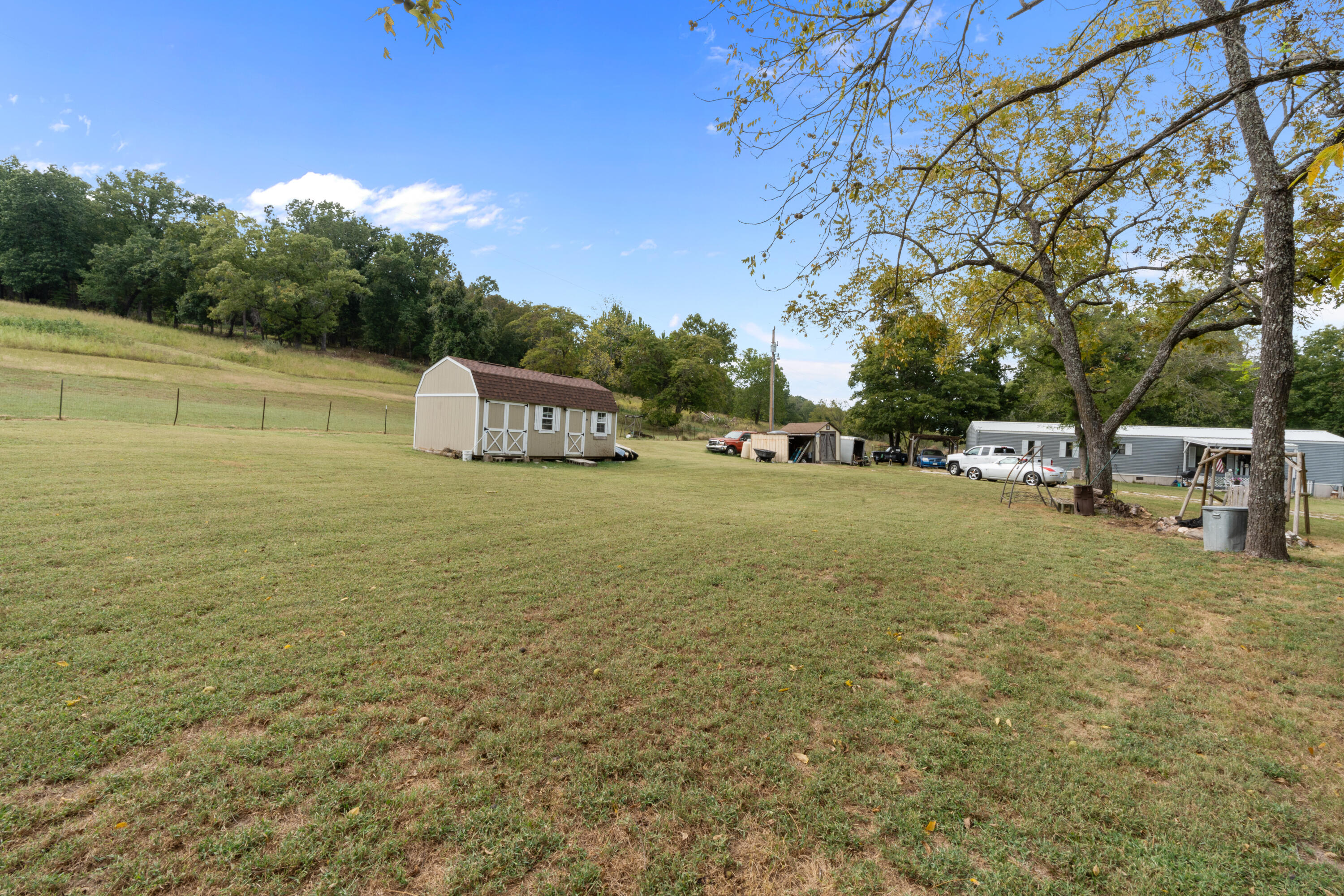 2015 Aspen Road Property Photo 6