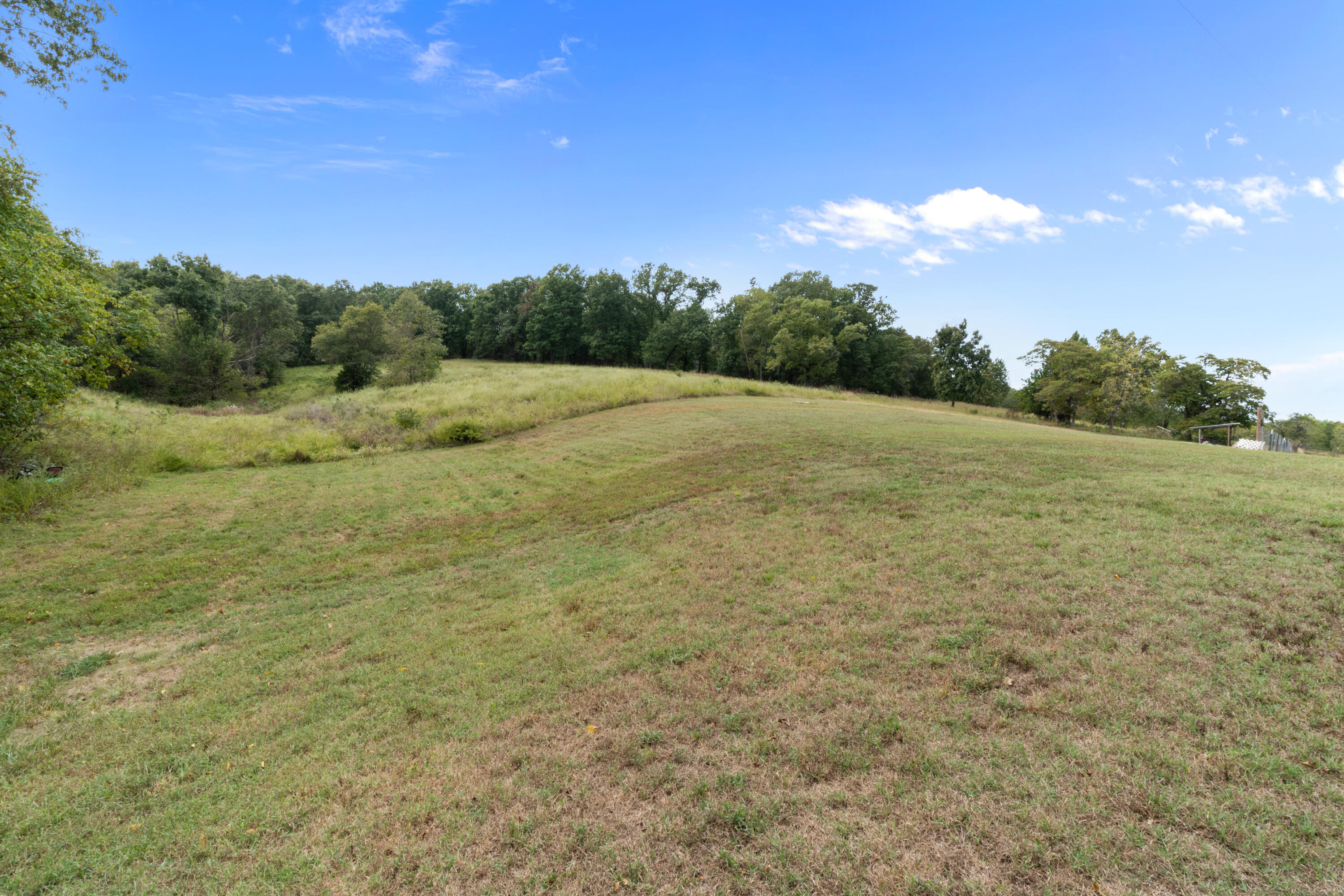 2015 Aspen Road Property Photo 7
