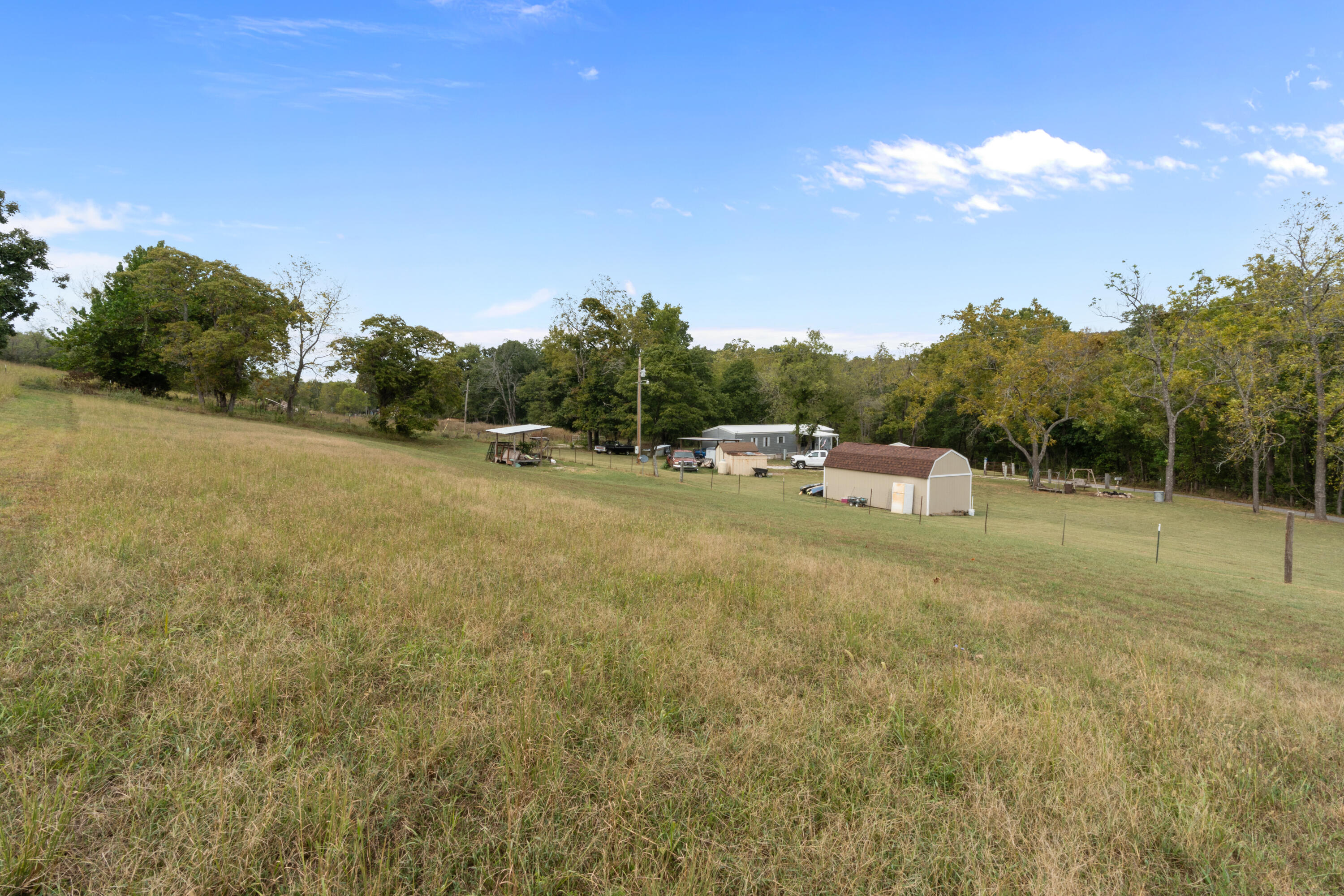 2015 Aspen Road Property Photo 9