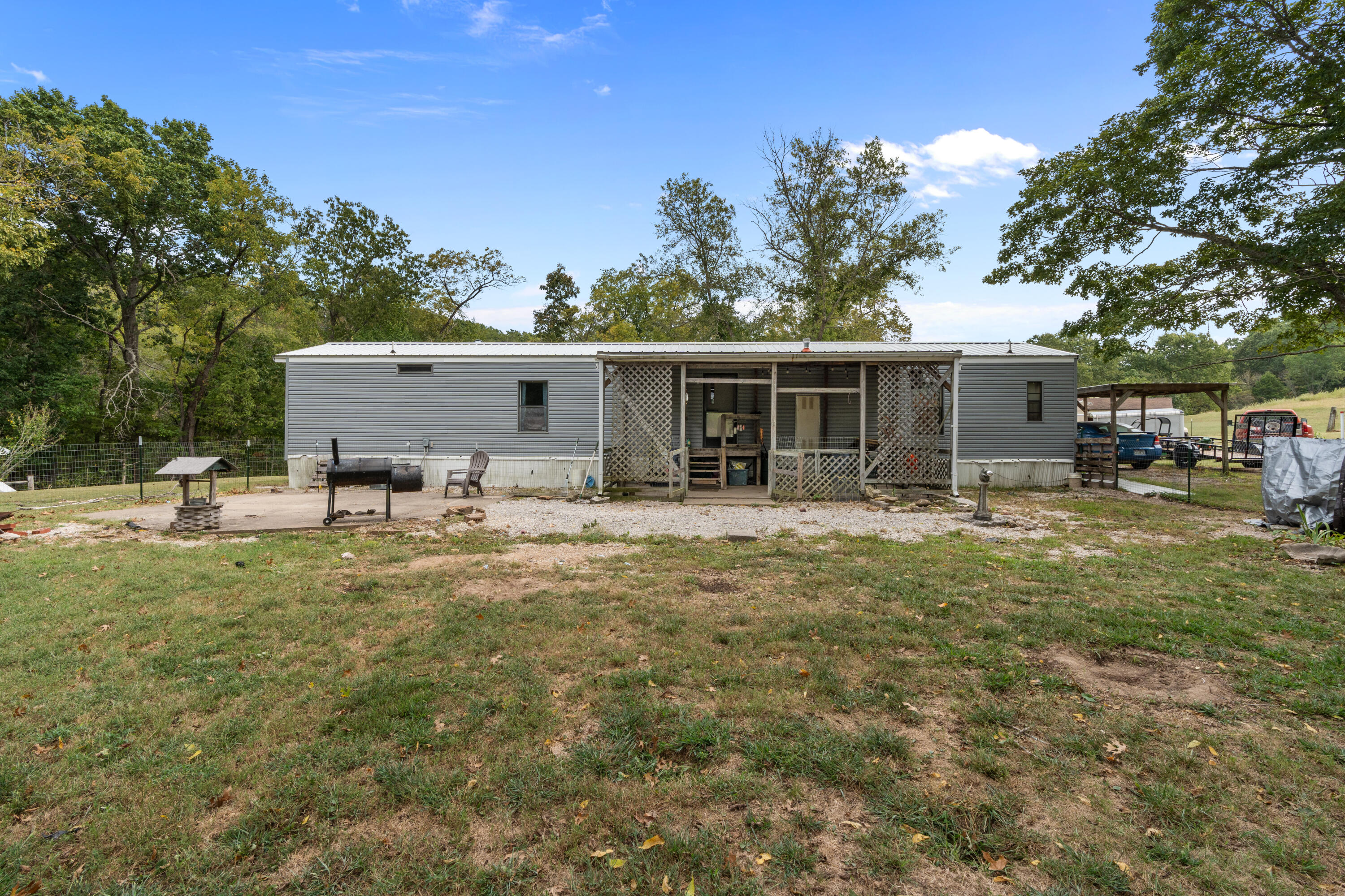 2015 Aspen Road Property Photo 11