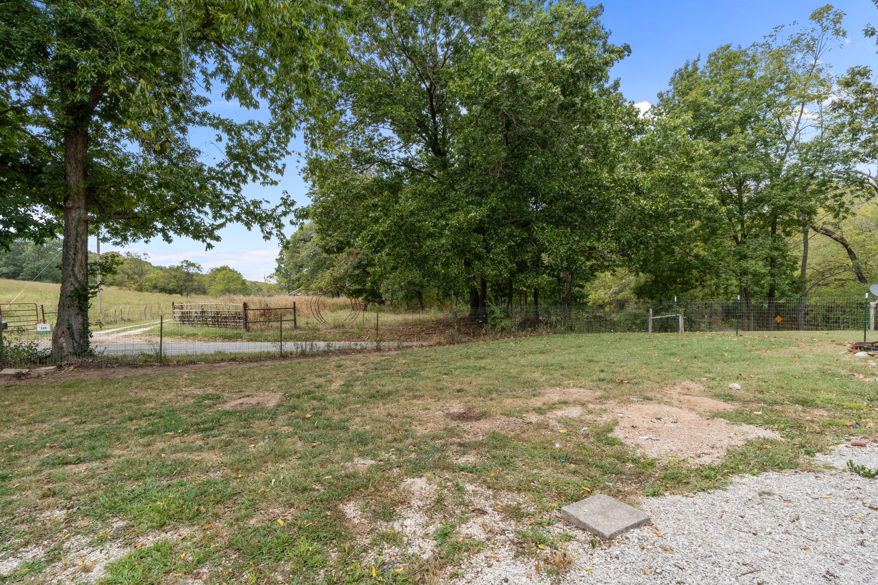 2015 Aspen Road Property Photo 13