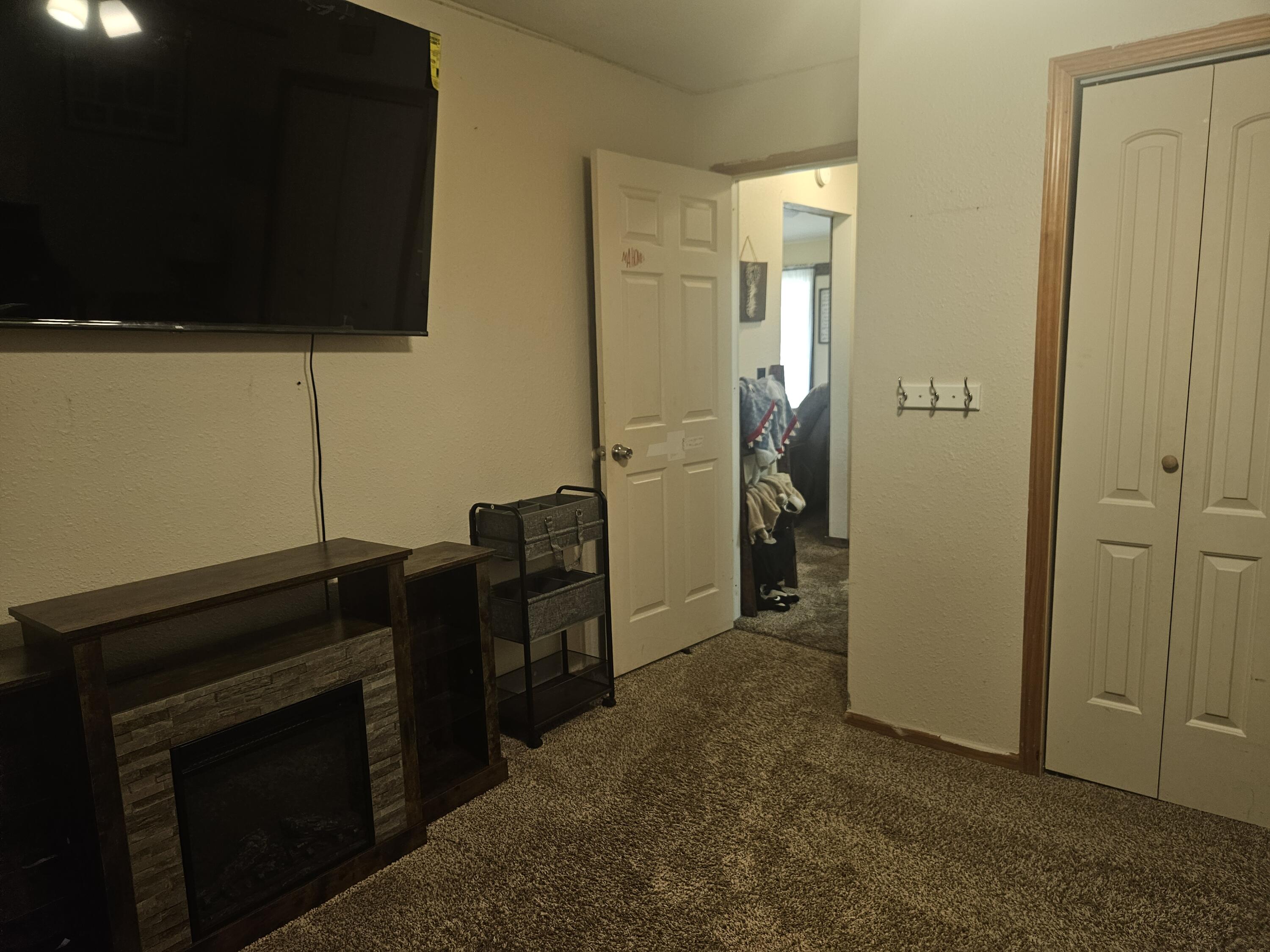 999 East Sunshine Drive Property Photo 14