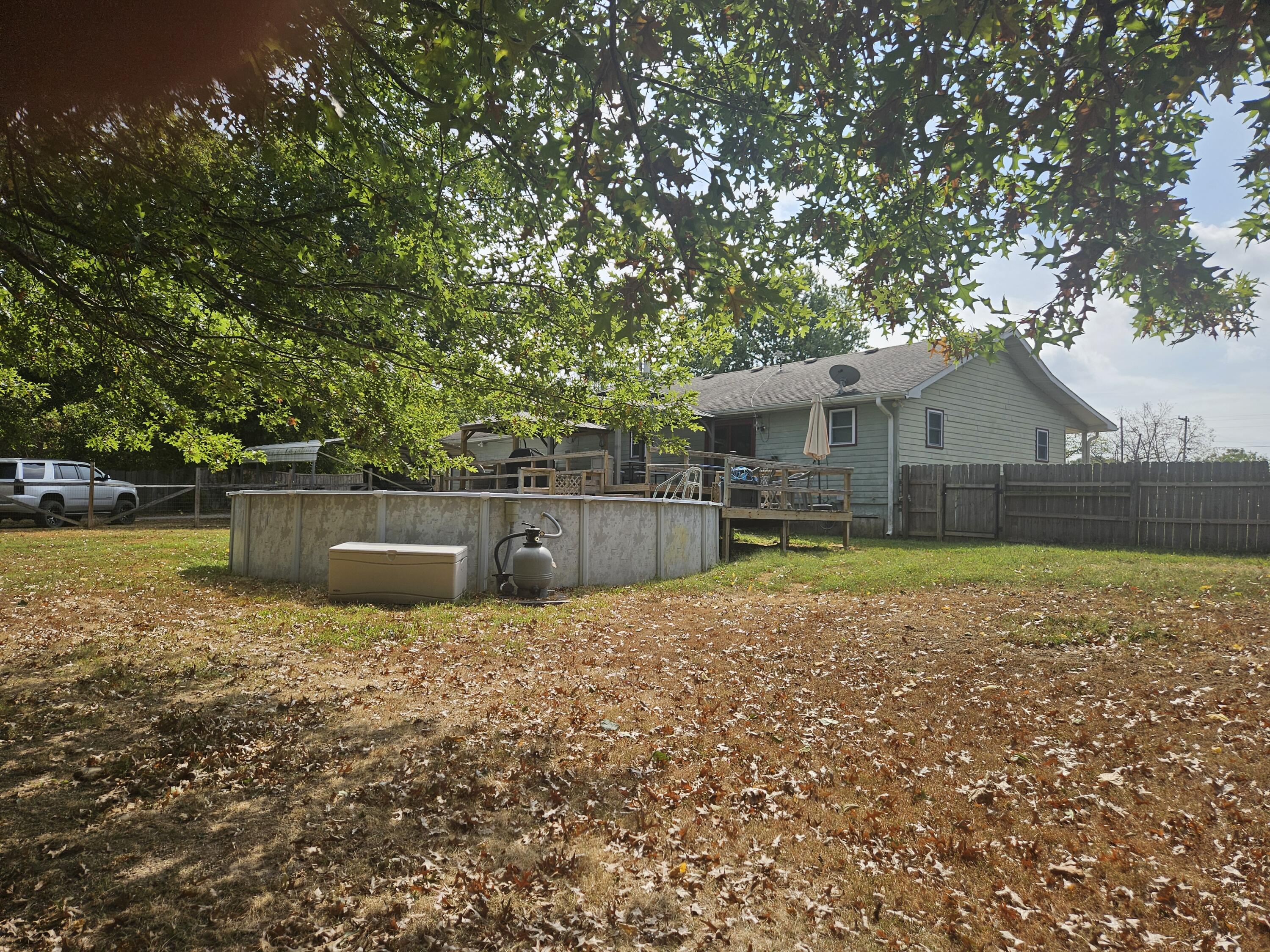999 East Sunshine Drive Property Photo 24