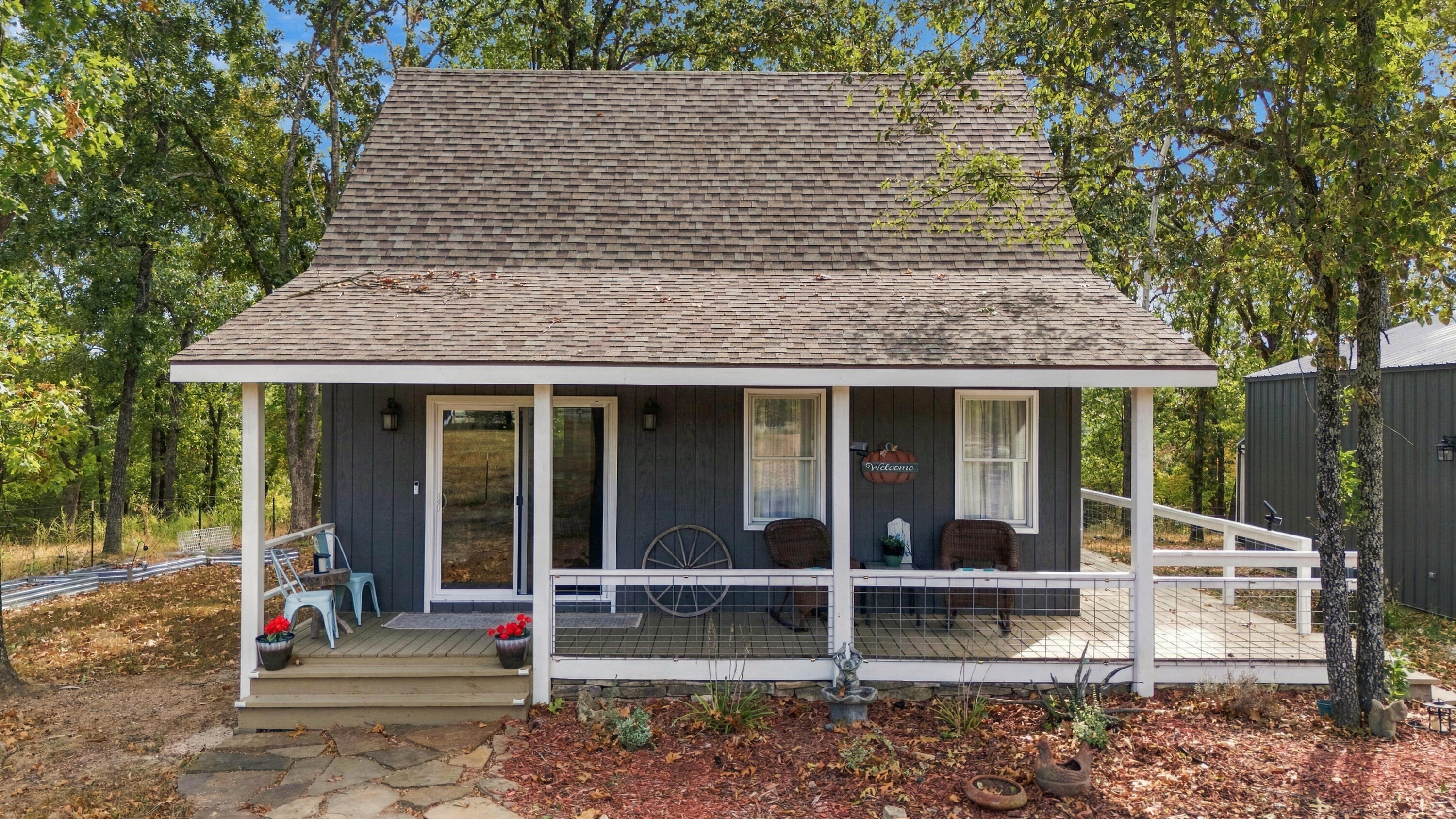 582 County Road 648 Property Photo 2