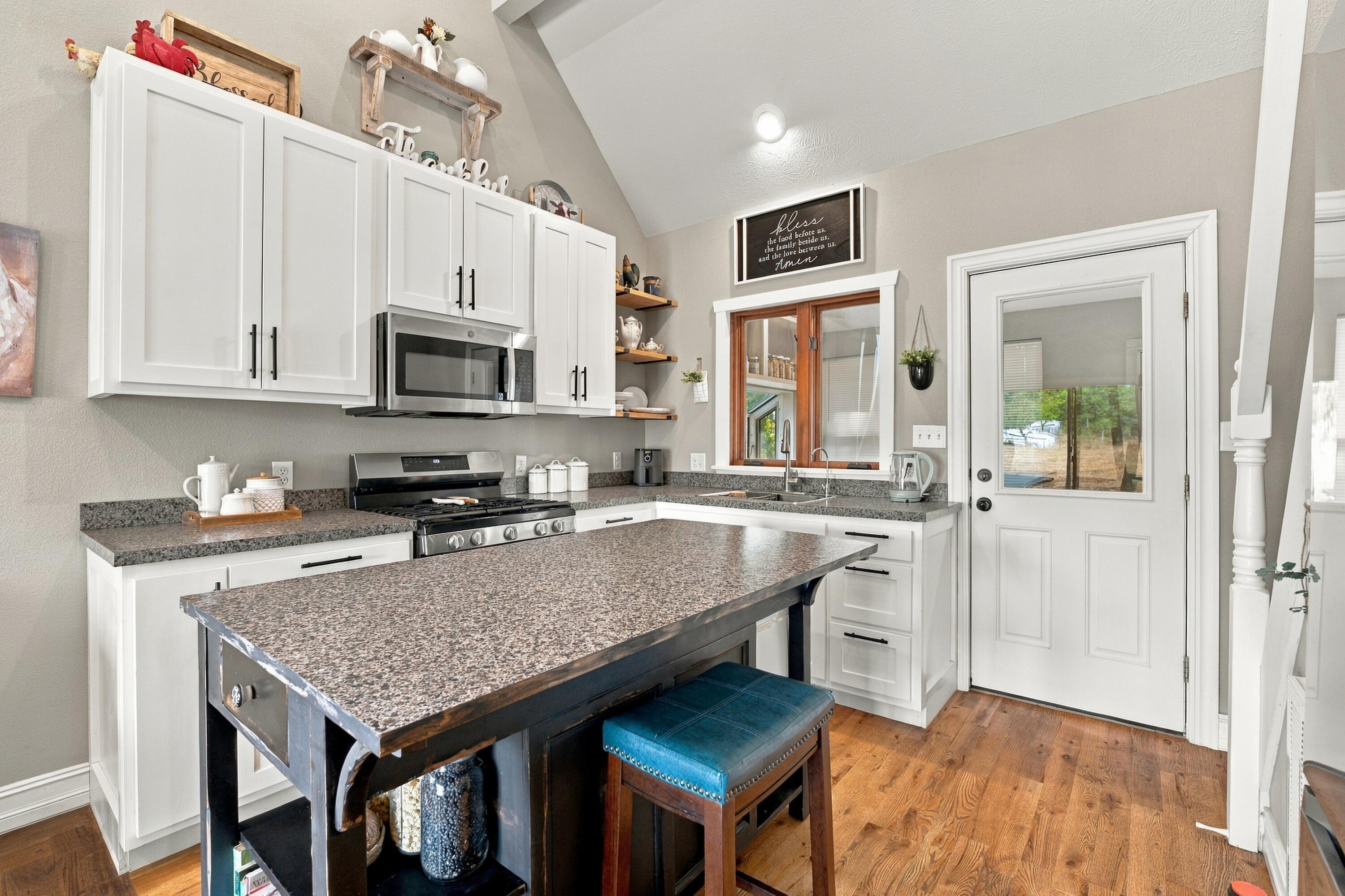 582 County Road 648 Property Photo 13