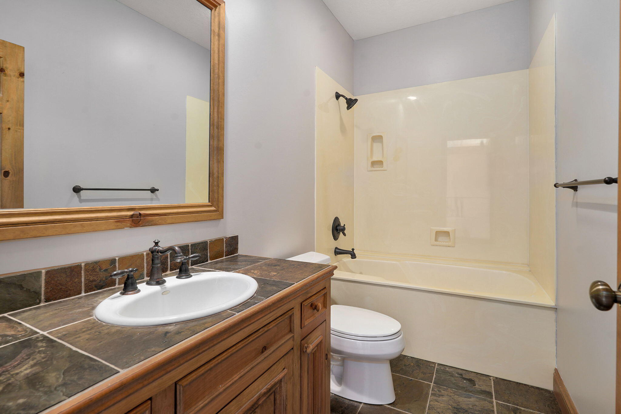1804 North Hearthstone Lane Property Photo 25