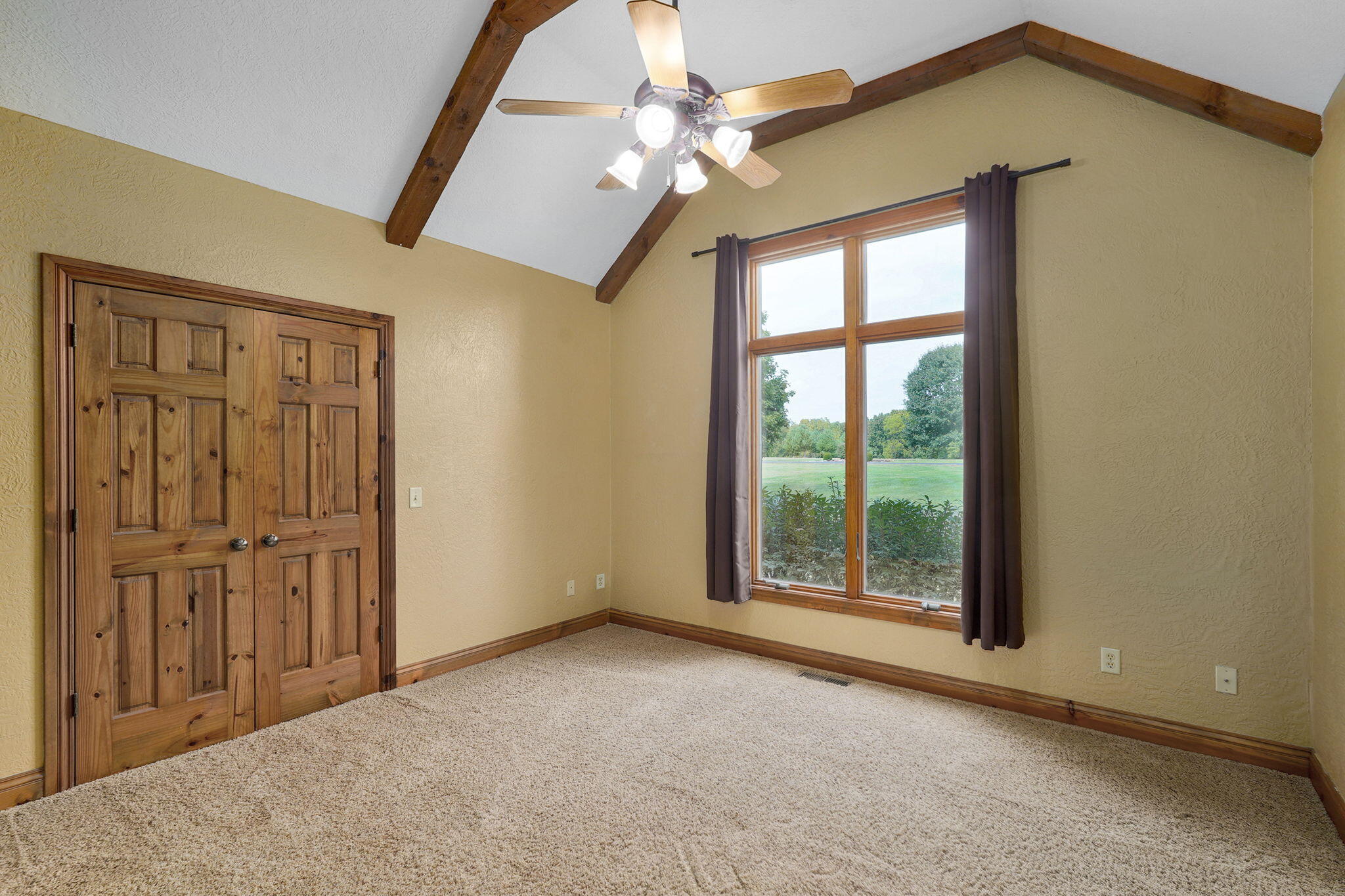 1804 North Hearthstone Lane Property Photo 34