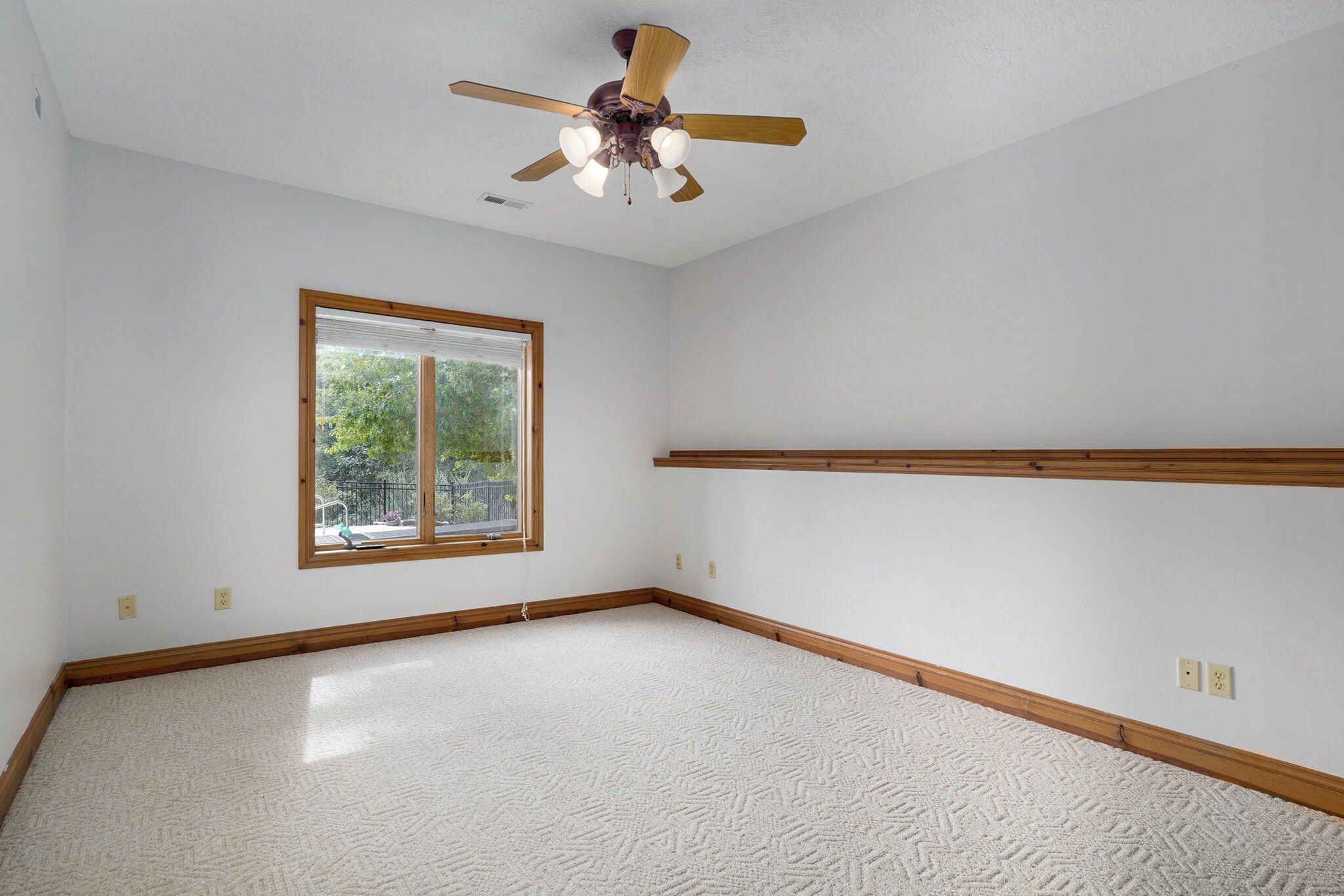 1804 North Hearthstone Lane Property Photo 44
