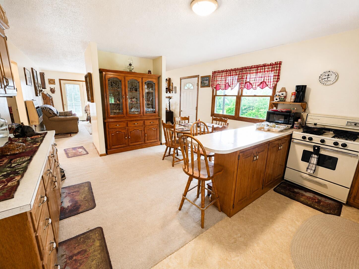 10751 Country Road Ak-541 Property Photo 2