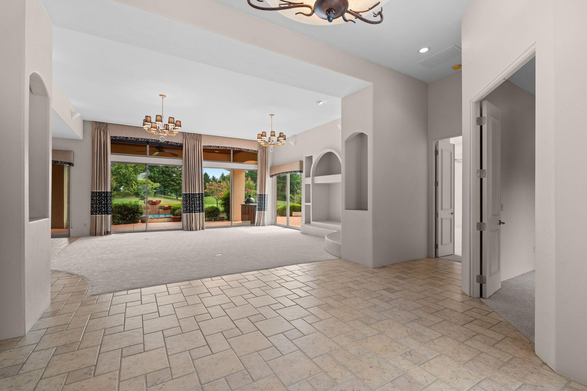 5364 South Castlebay Drive Property Photo 16