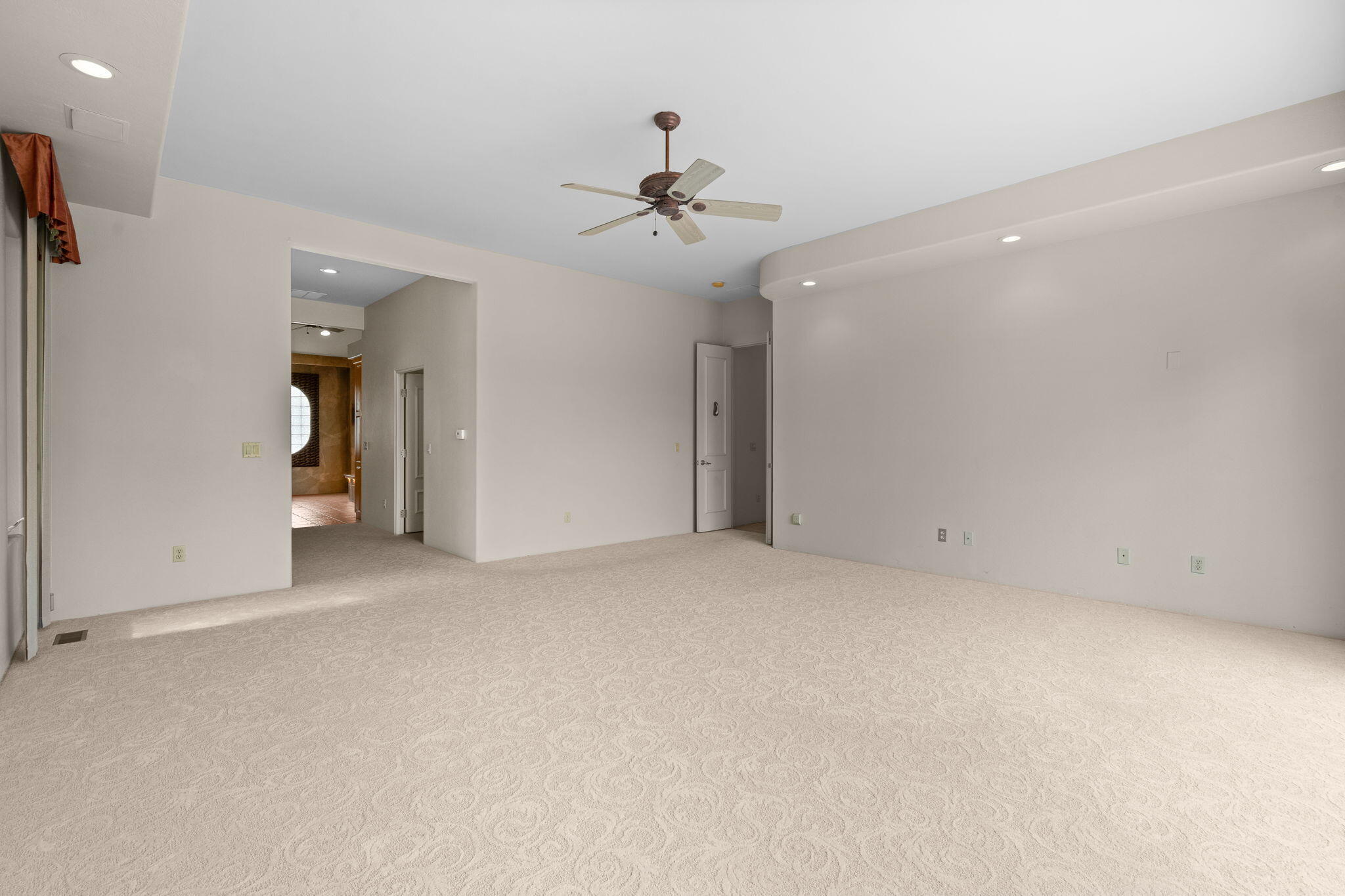 5364 South Castlebay Drive Property Photo 44