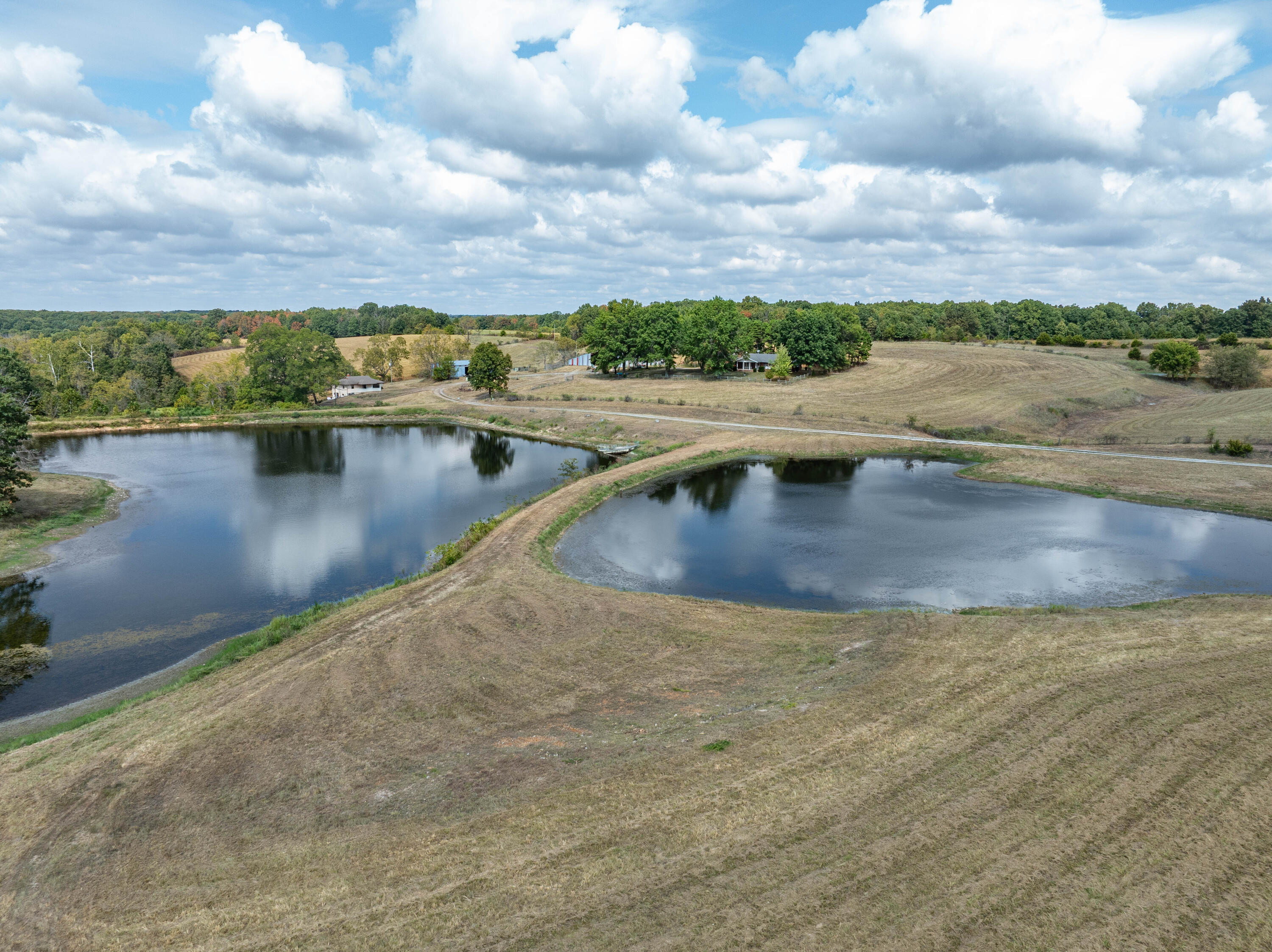 10455 N Highway Dd Property Photo 2
