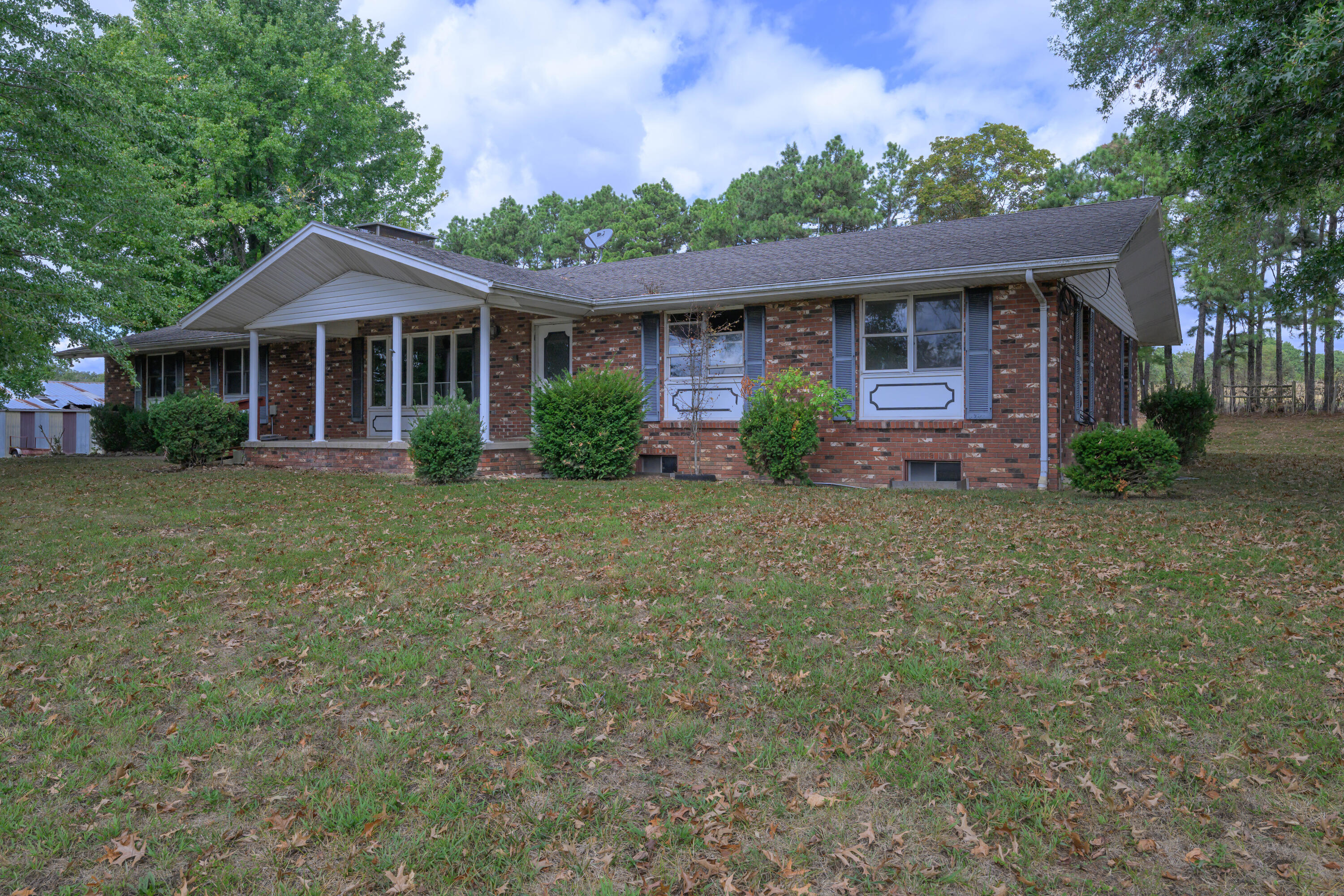 10455 N Highway Dd Property Photo 3
