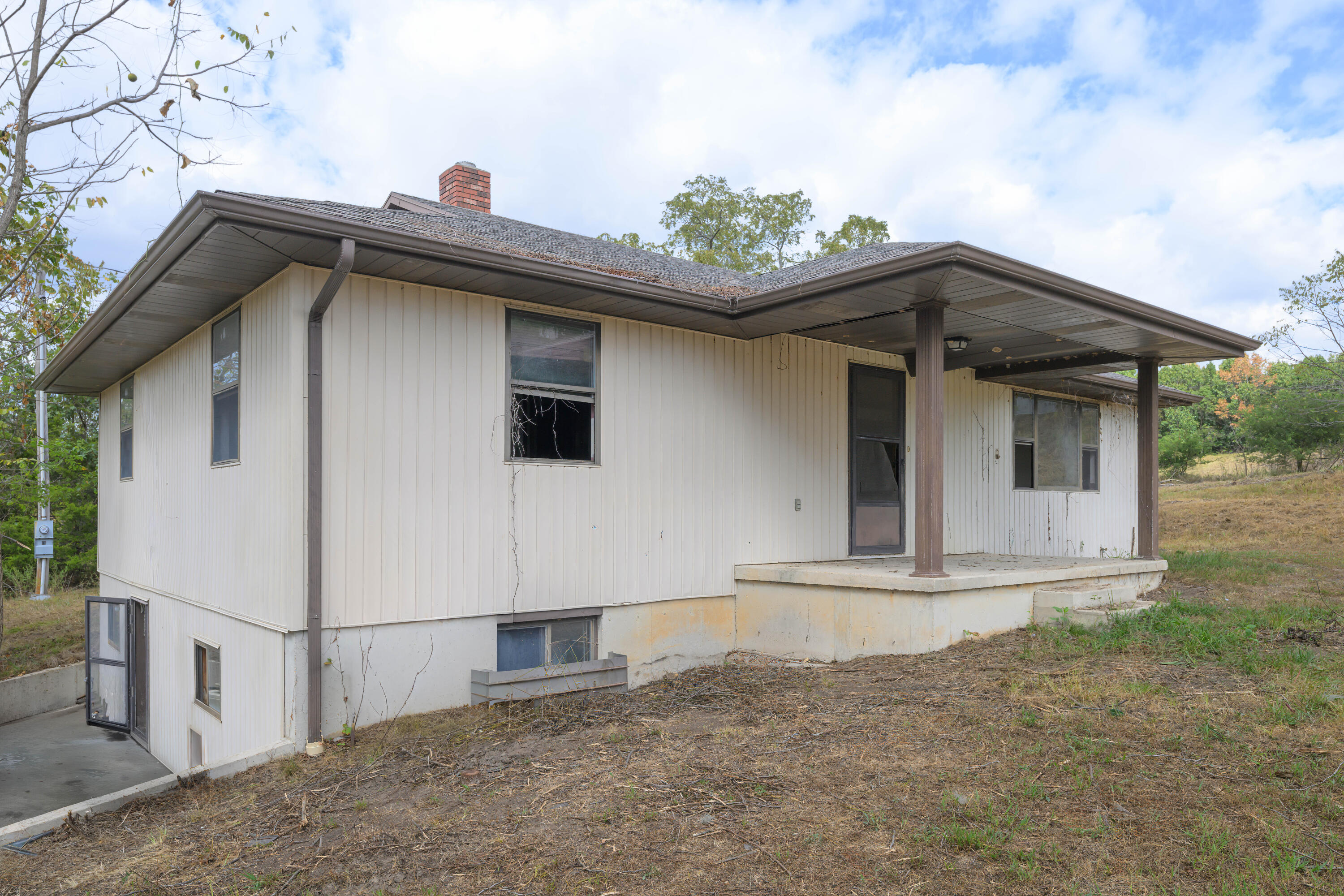 10455 N Highway Dd Property Photo 4