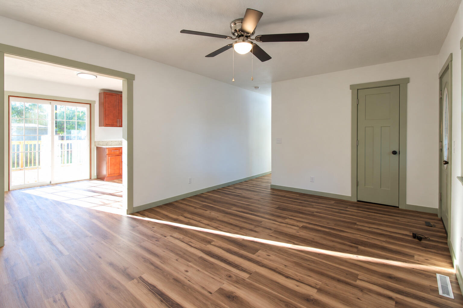 307 South Western Street Property Photo 2