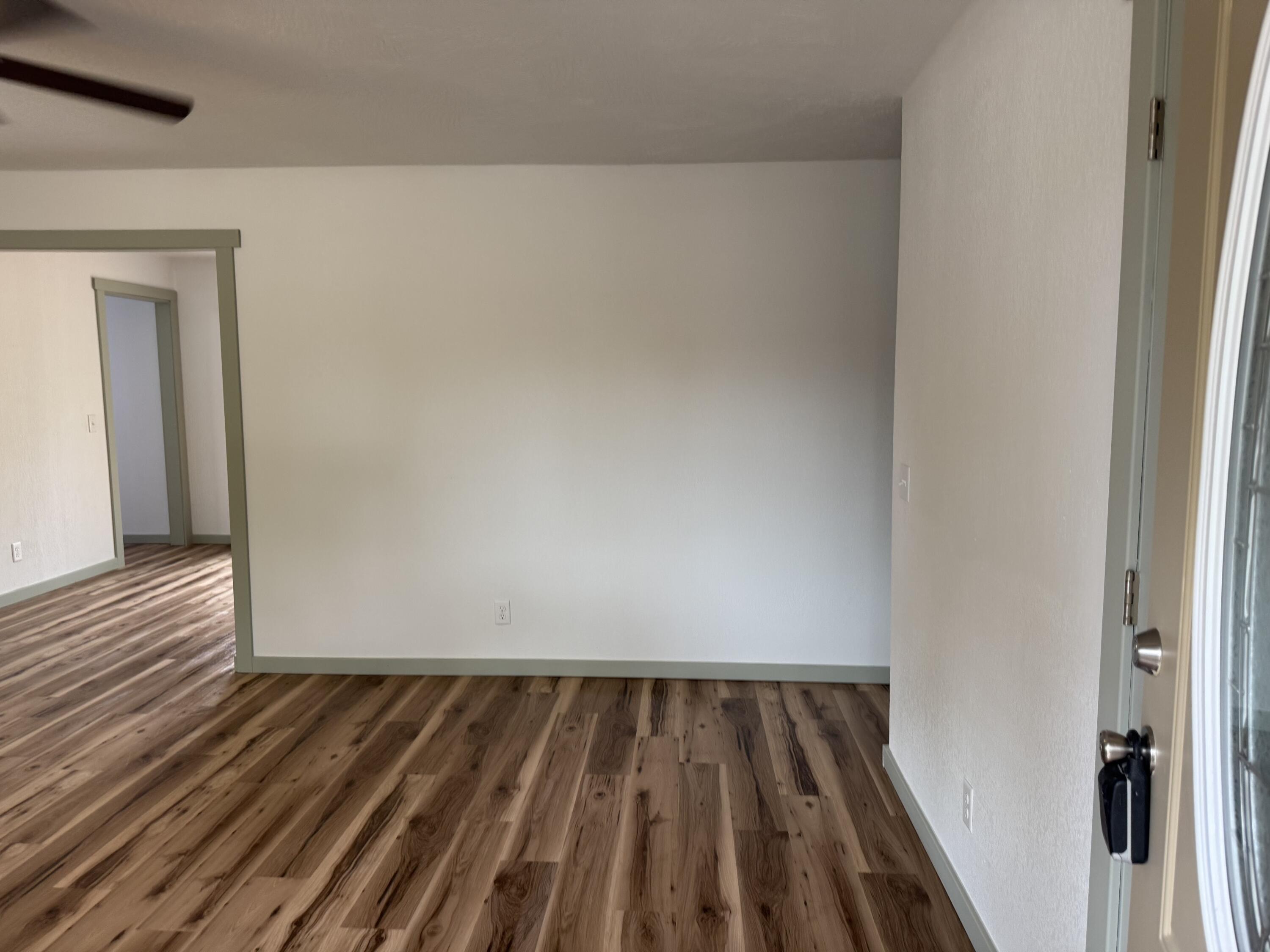 307 South Western Street Property Photo 3