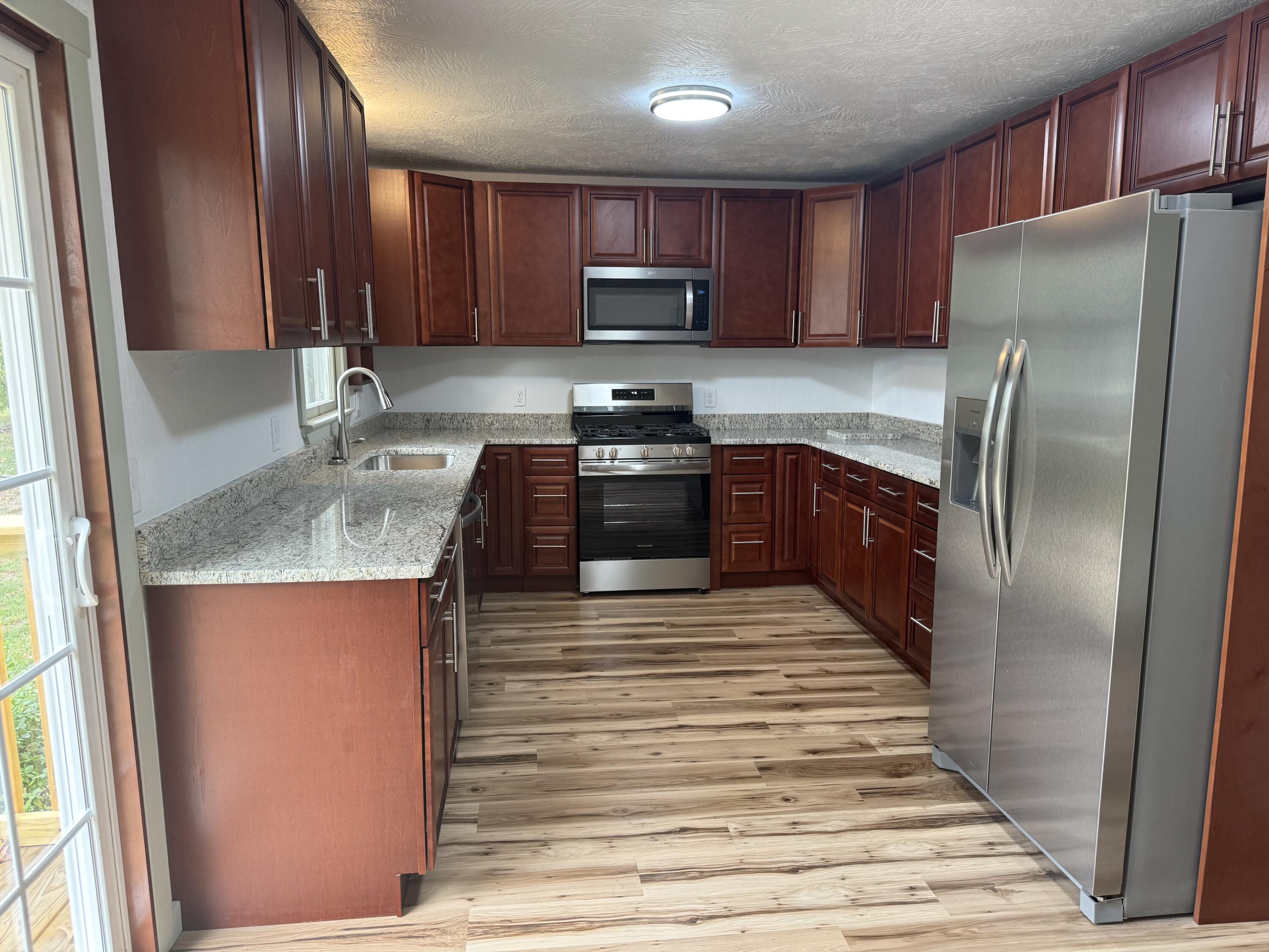 307 South Western Street Property Photo 4