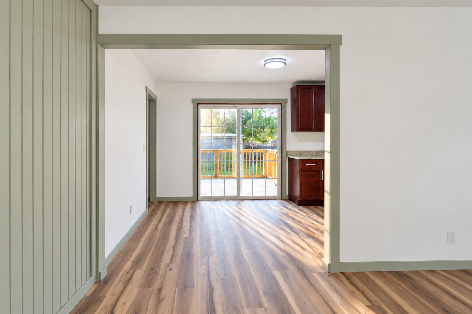 307 South Western Street Property Photo 5
