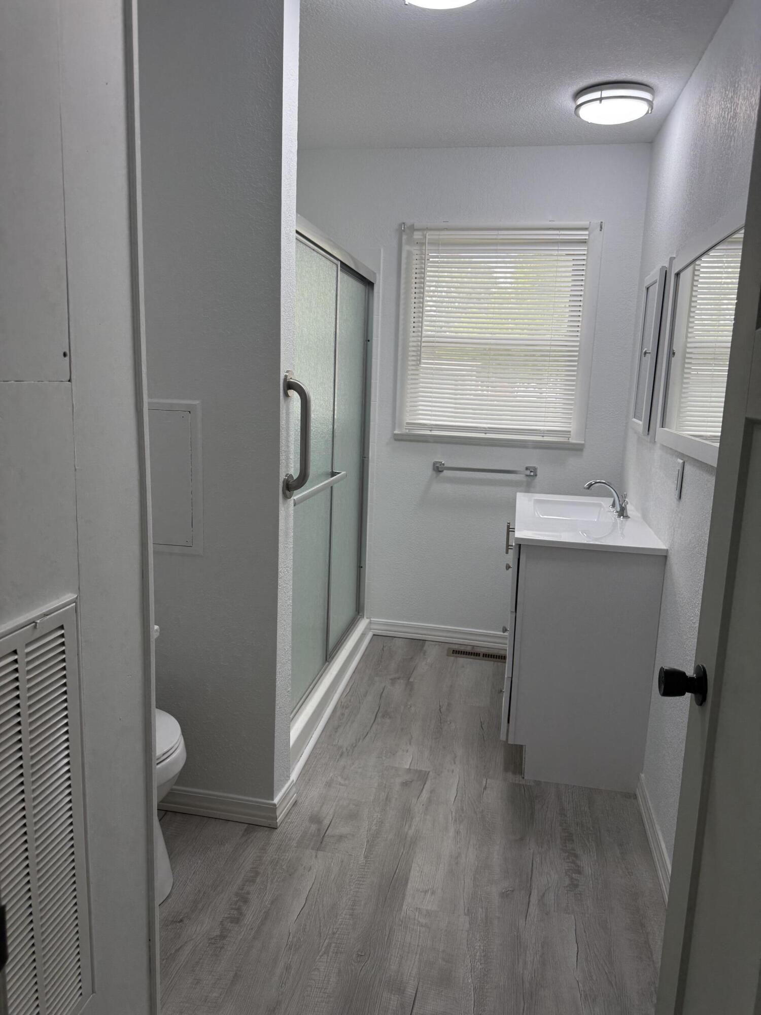 307 South Western Street Property Photo 9