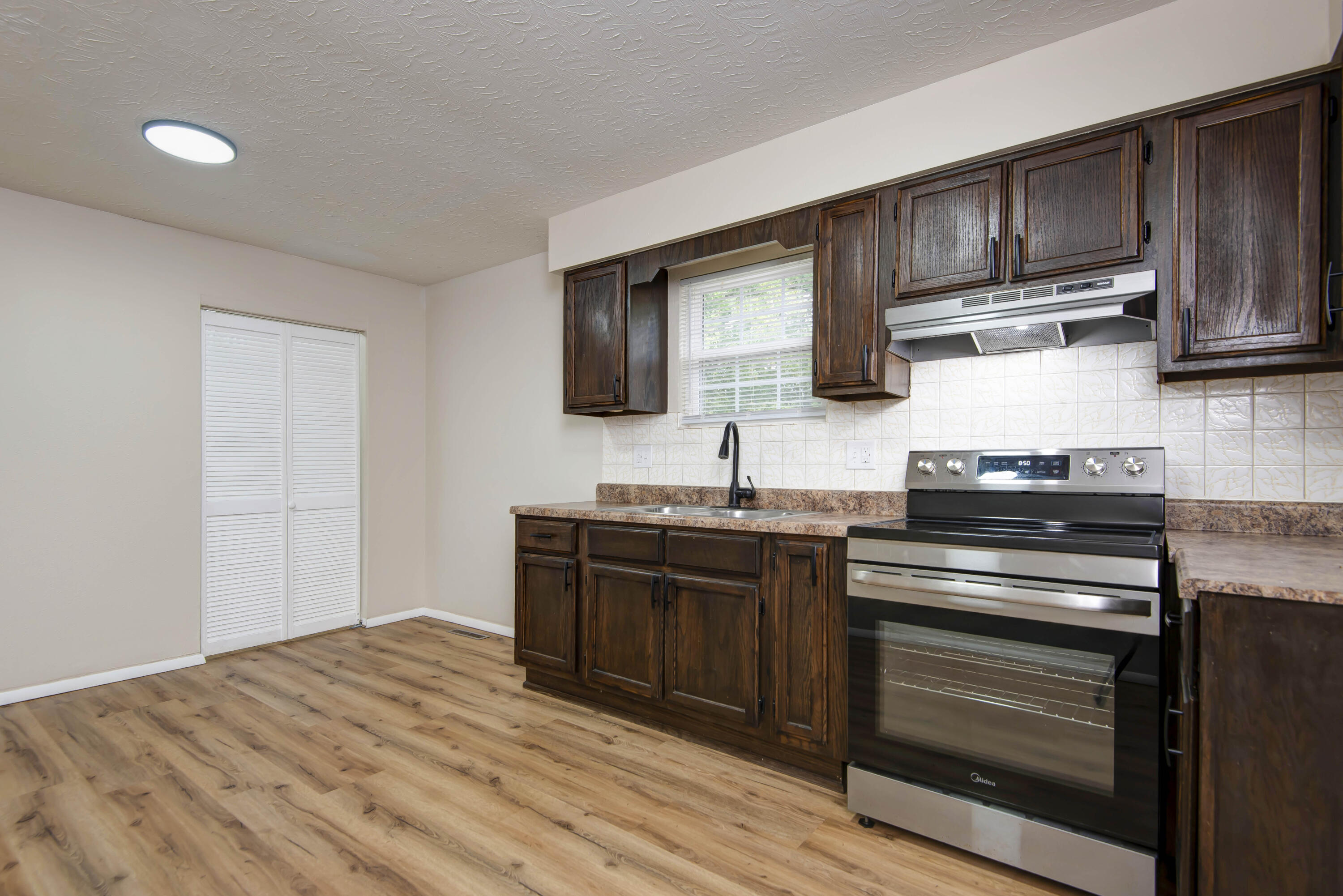 2727 West Nichols Street Property Photo 11