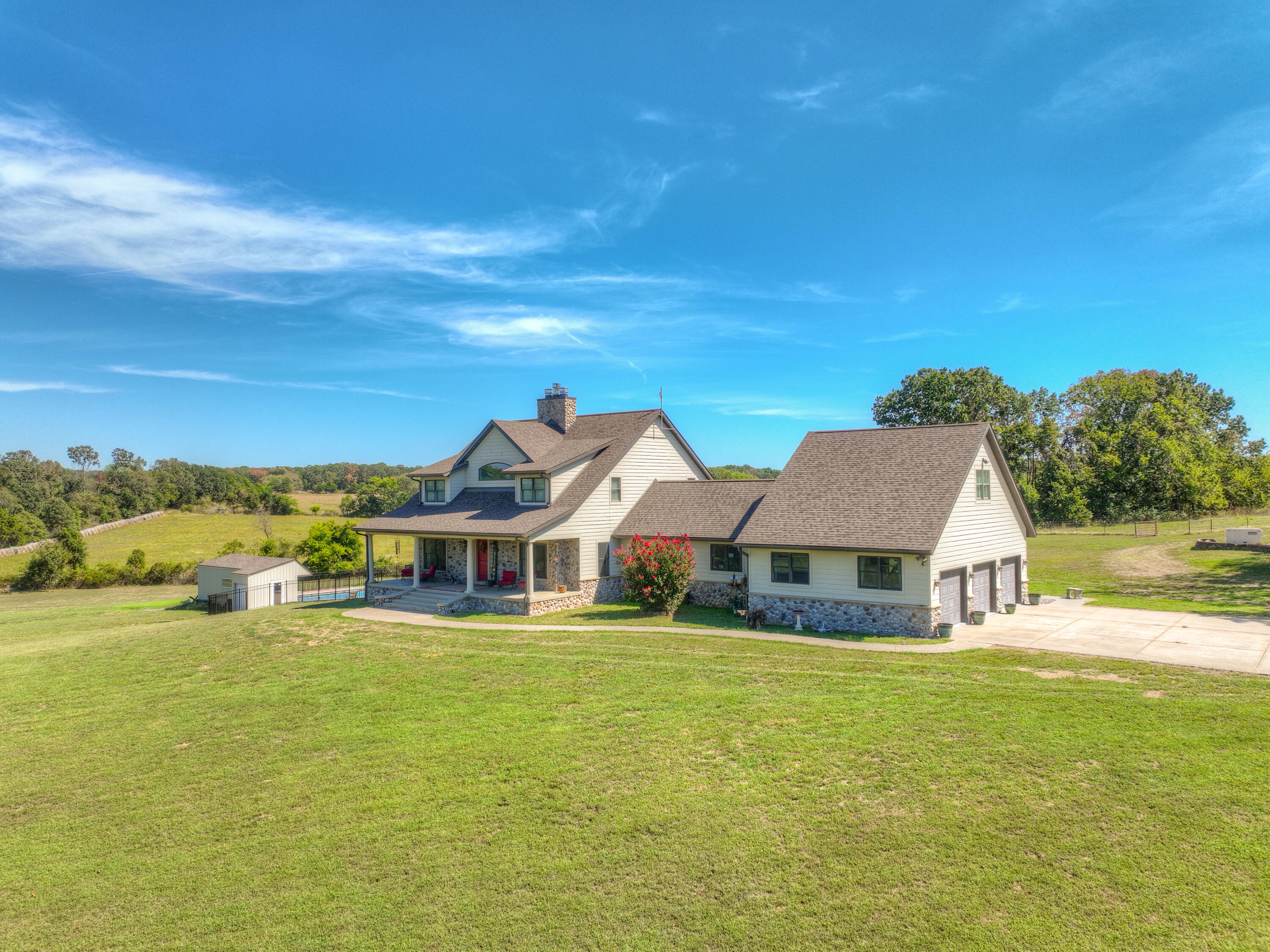 17777 Parrot Road Property Photo 2